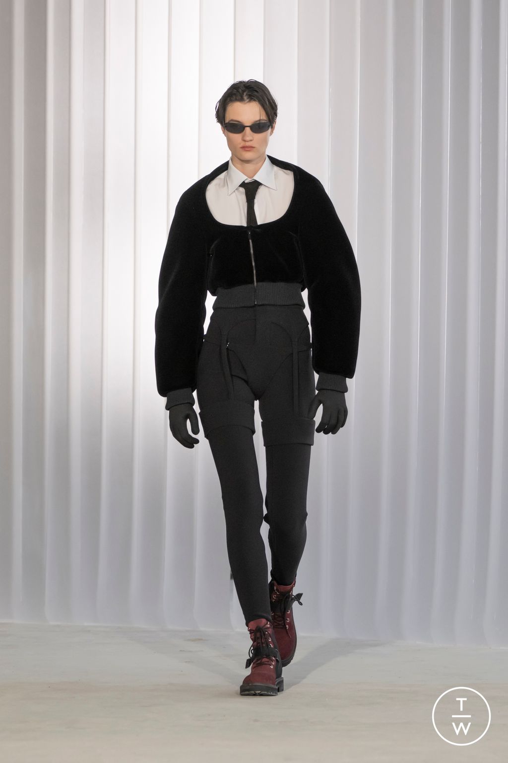 Fashion Week Paris Fall/Winter 2026 look 24 de la collection Jean Paul Gaultier womenswear