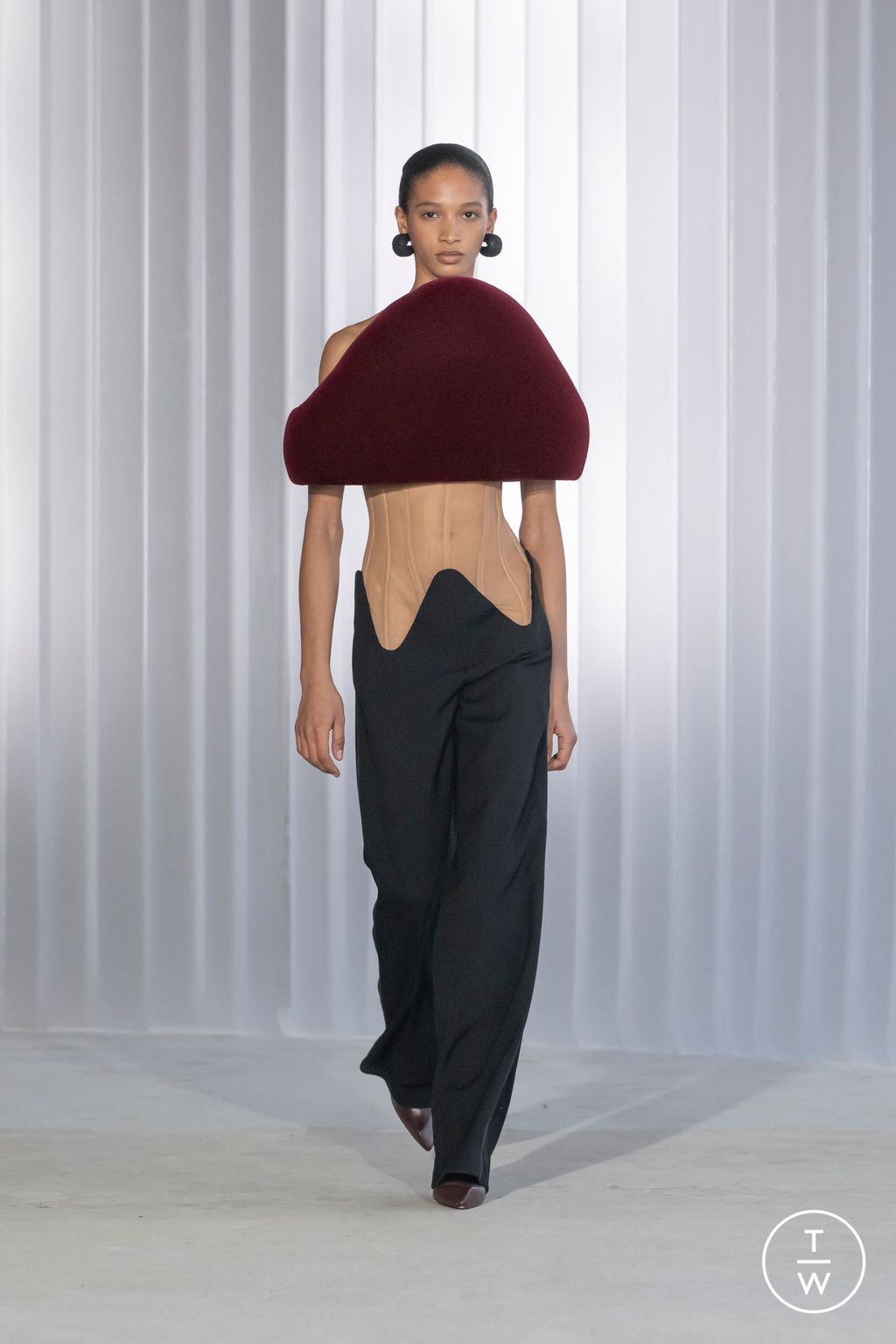 Fashion Week Paris Fall/Winter 2026 look 37 from the Jean Paul Gaultier collection womenswear