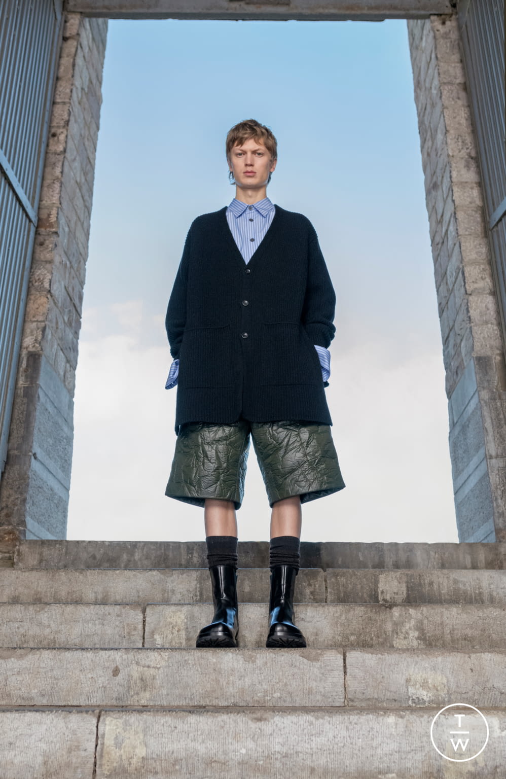 Fashion Week Paris Fall/Winter 2021 look 15 from the Dries Van Noten collection menswear