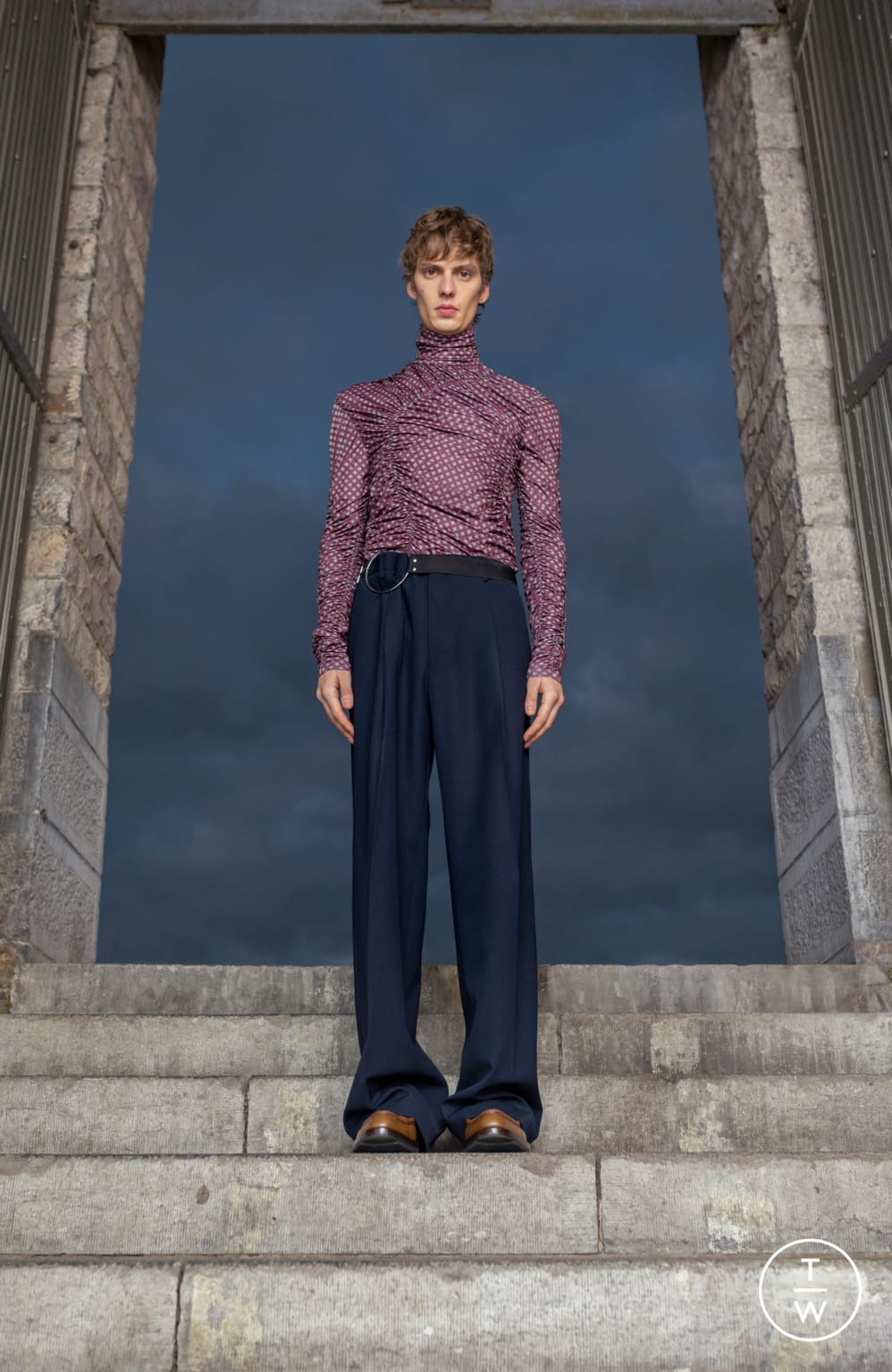 Fashion Week Paris Fall/Winter 2021 look 42 from the Dries Van Noten collection 男装