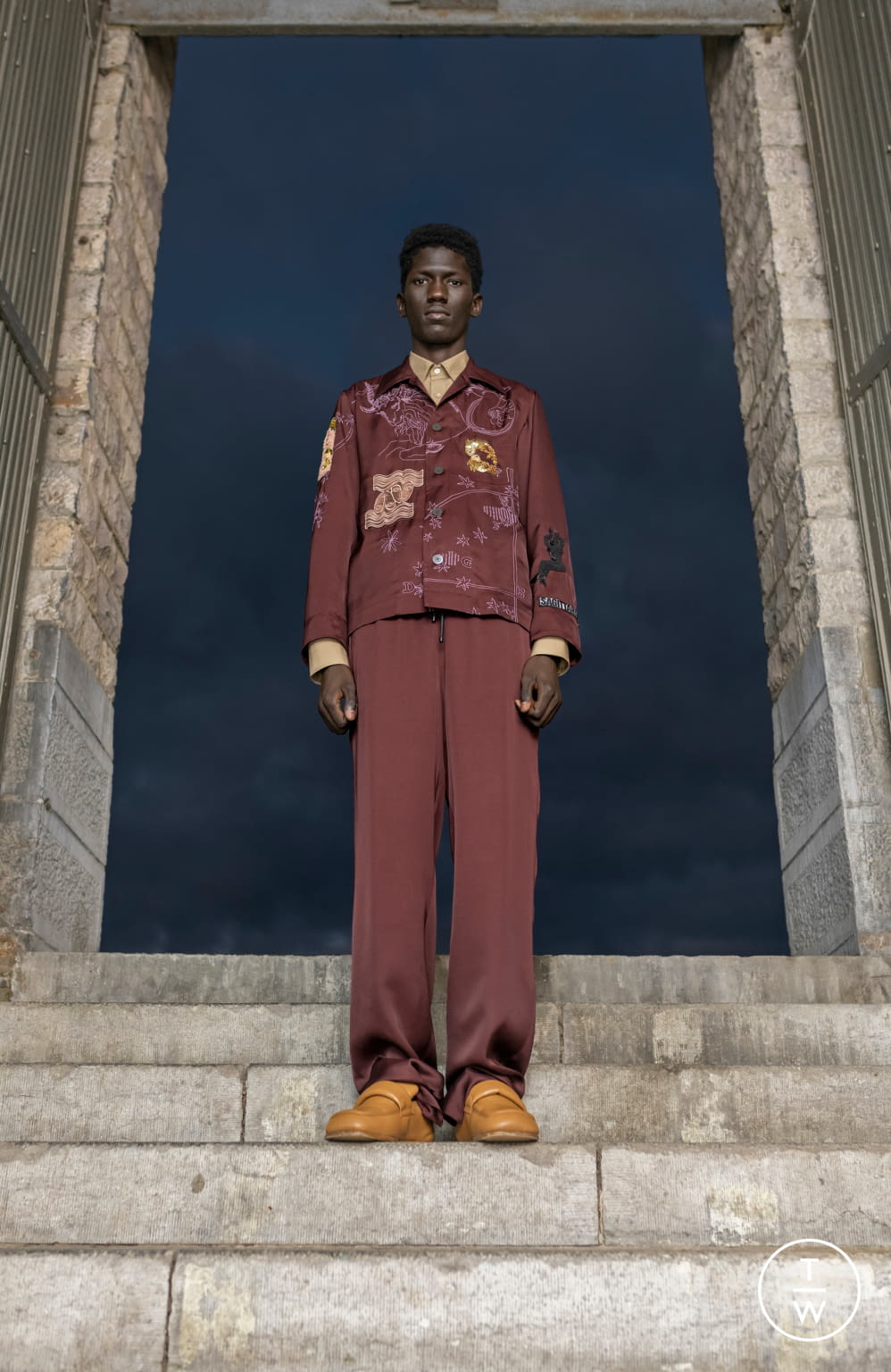 Fashion Week Paris Fall/Winter 2021 look 43 from the Dries Van Noten collection 男装