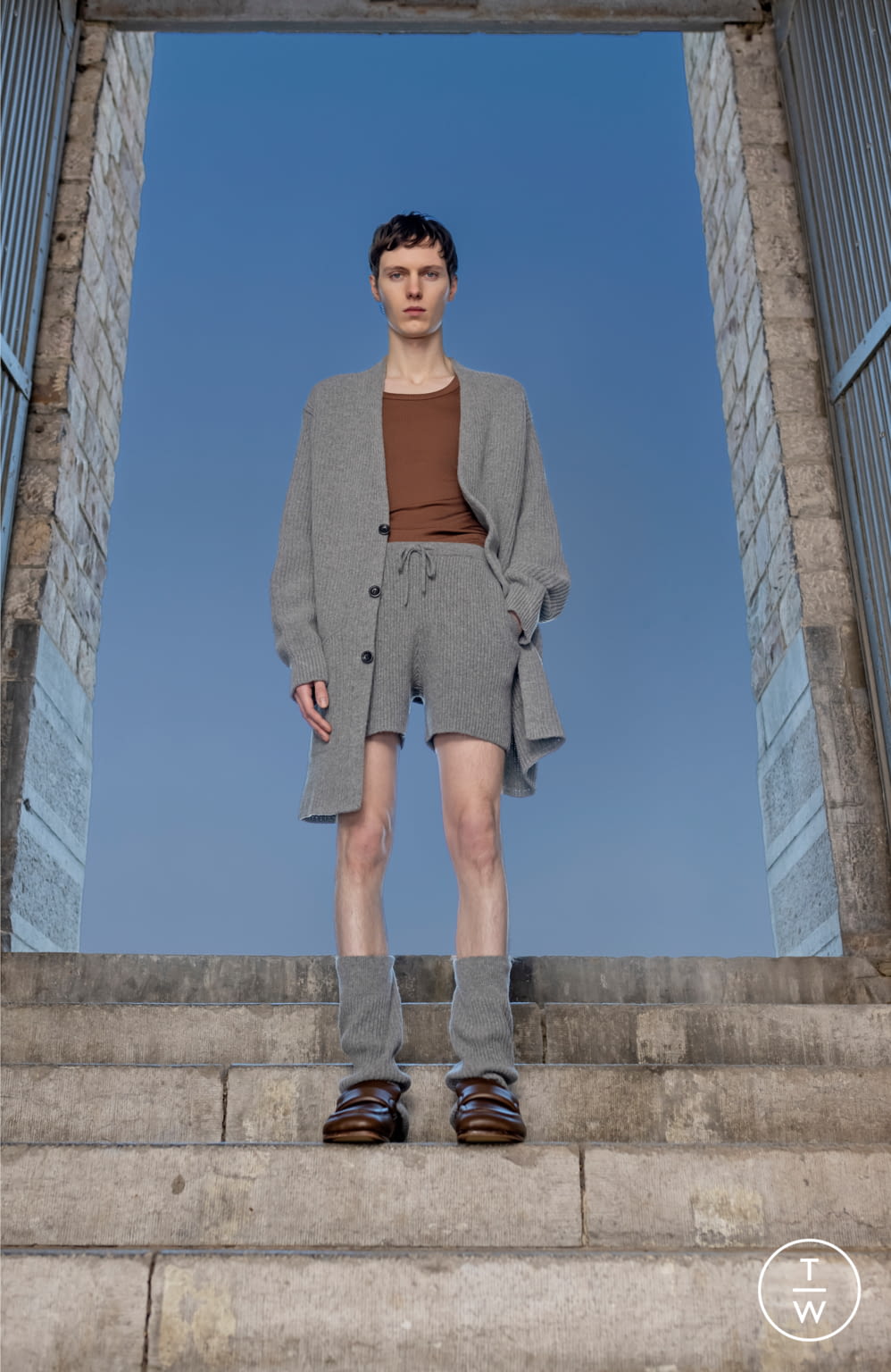Fashion Week Paris Fall/Winter 2021 look 8 from the Dries Van Noten collection menswear