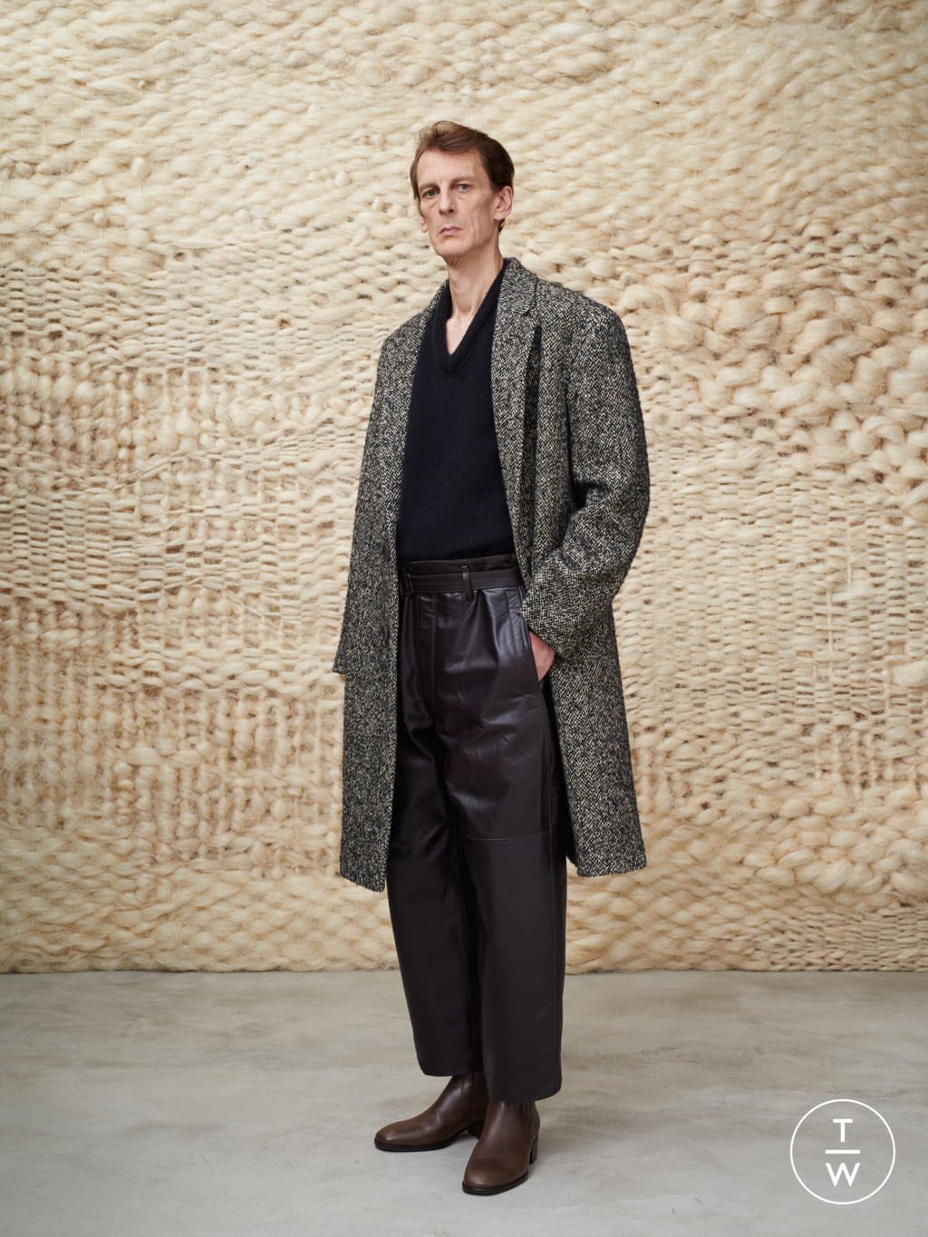Fashion Week Paris Fall/Winter 2020 look 15 from the Lemaire collection menswear
