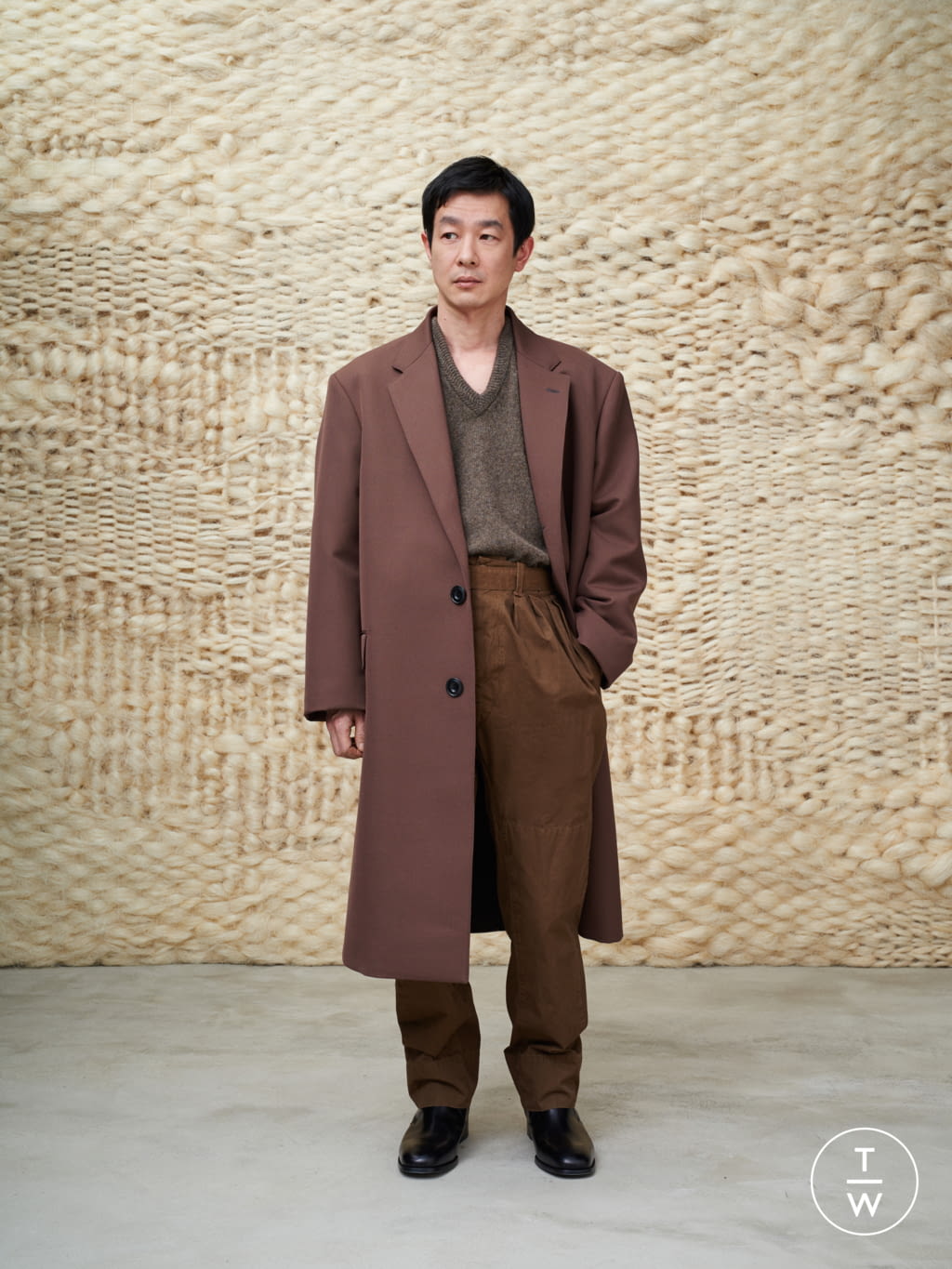 Fashion Week Paris Fall/Winter 2020 look 19 from the Lemaire collection menswear