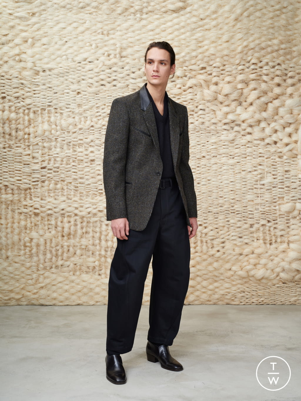 Fashion Week Paris Fall/Winter 2020 look 20 from the Lemaire collection menswear