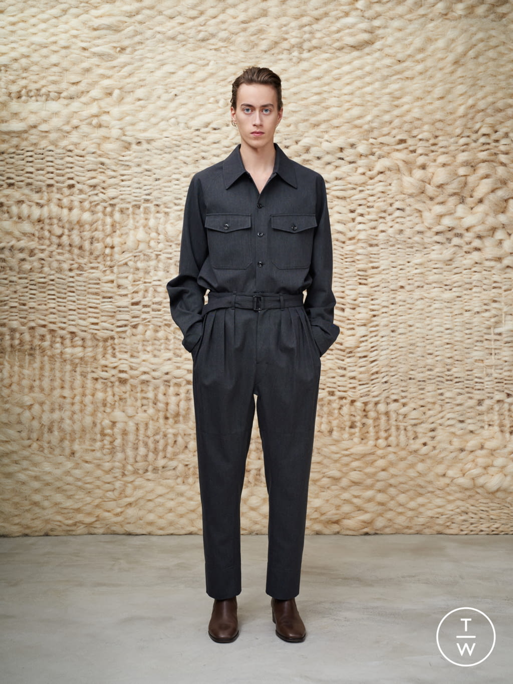 Fashion Week Paris Fall/Winter 2020 look 22 from the Lemaire collection menswear