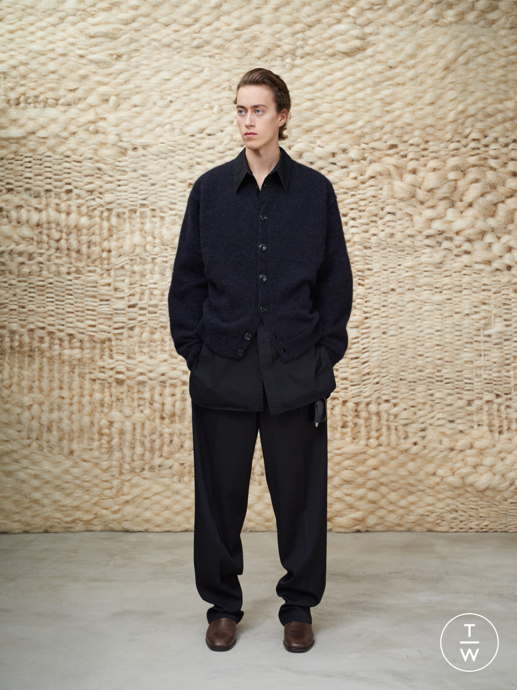 Fashion Week Paris Fall/Winter 2020 look 27 from the Lemaire collection menswear