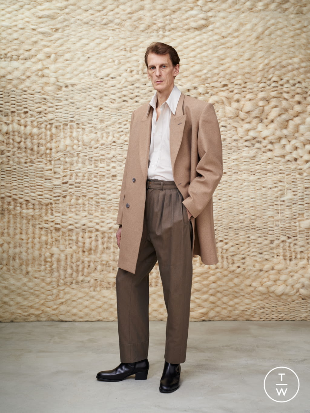 Fashion Week Paris Fall/Winter 2020 look 31 from the Lemaire collection 男装