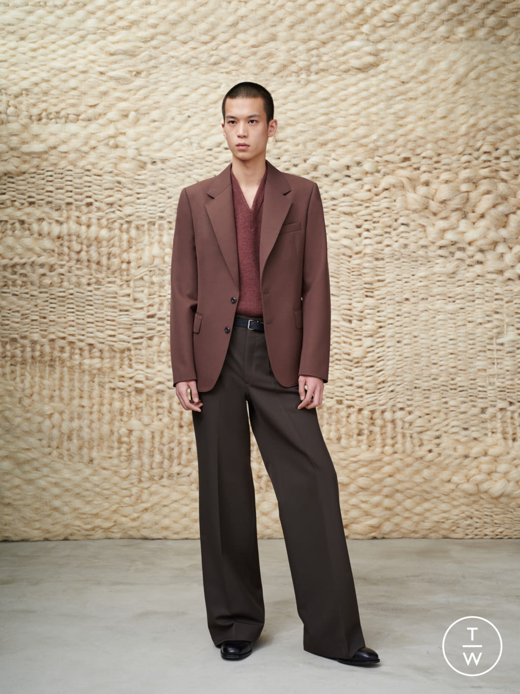 Fashion Week Paris Fall/Winter 2020 look 38 from the Lemaire collection menswear