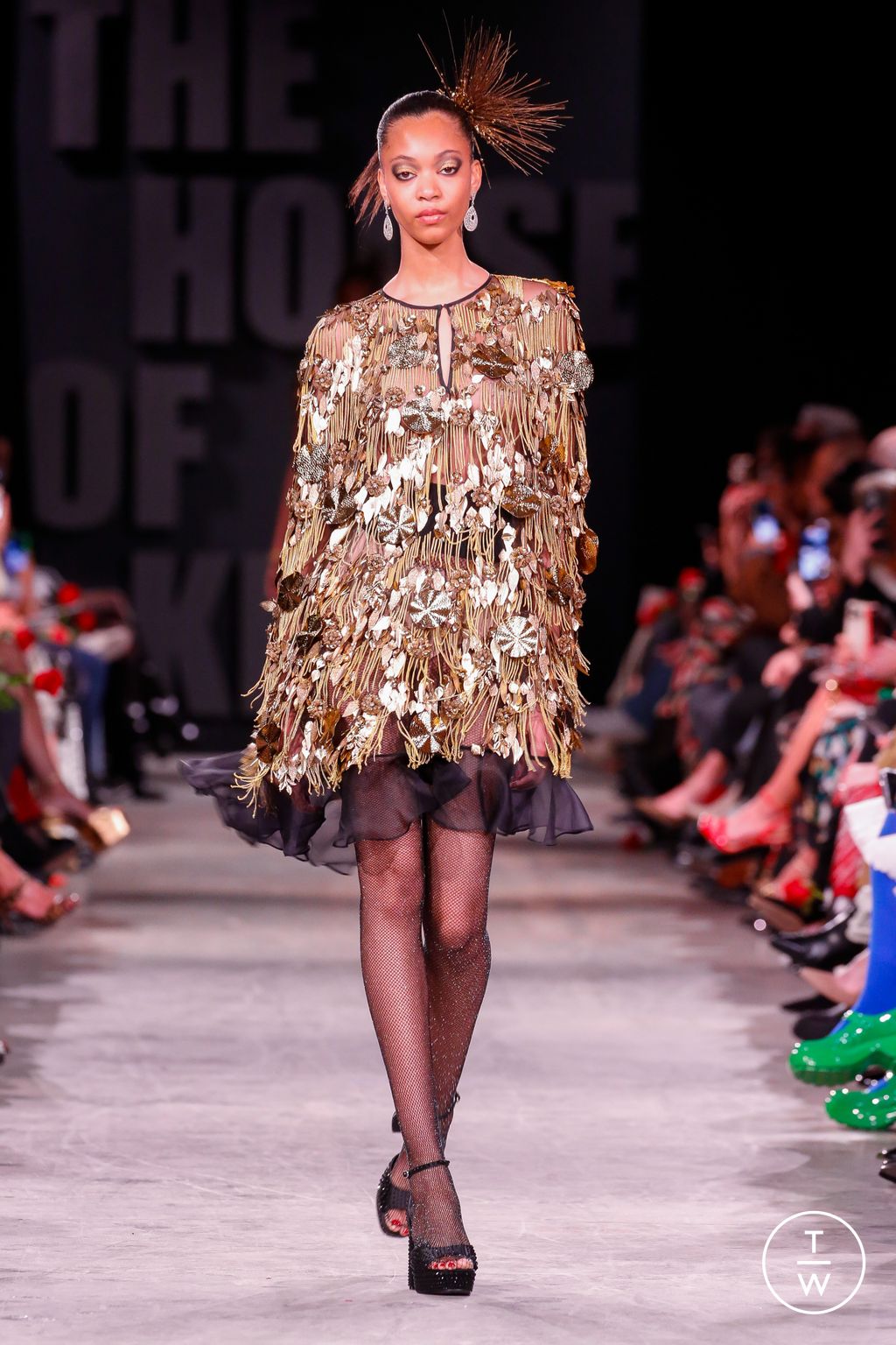 Fashion Week New York Fall/Winter 2023 look 1 from the Naeem Khan collection womenswear