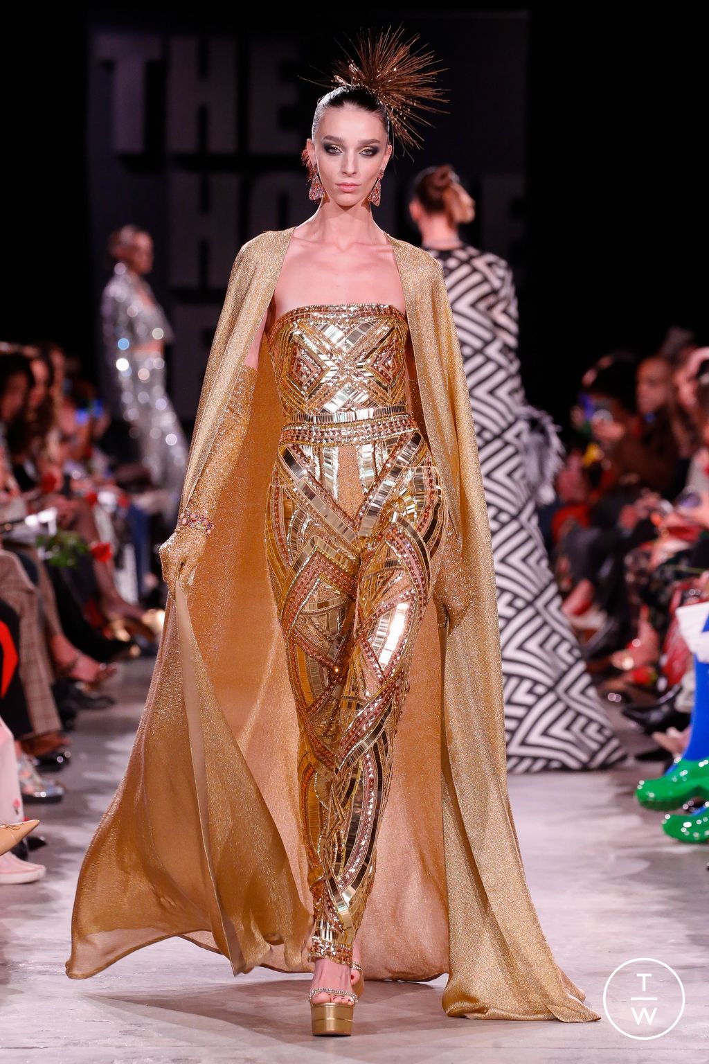 Fashion Week New York Fall/Winter 2023 look 9 from the Naeem Khan collection 女装