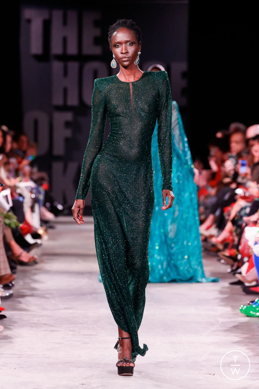 Fashion Week New York Fall/Winter 2023 look 30 from the Naeem Khan collection womenswear
