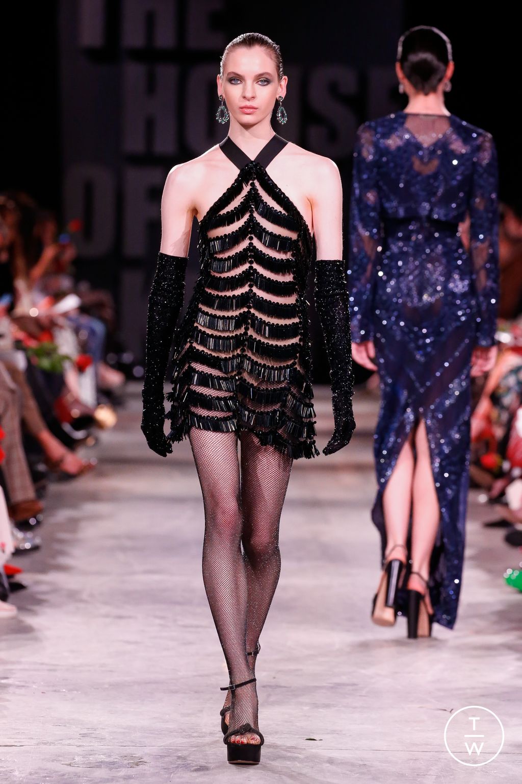 Fashion Week New York Fall/Winter 2023 look 38 from the Naeem Khan collection 女装