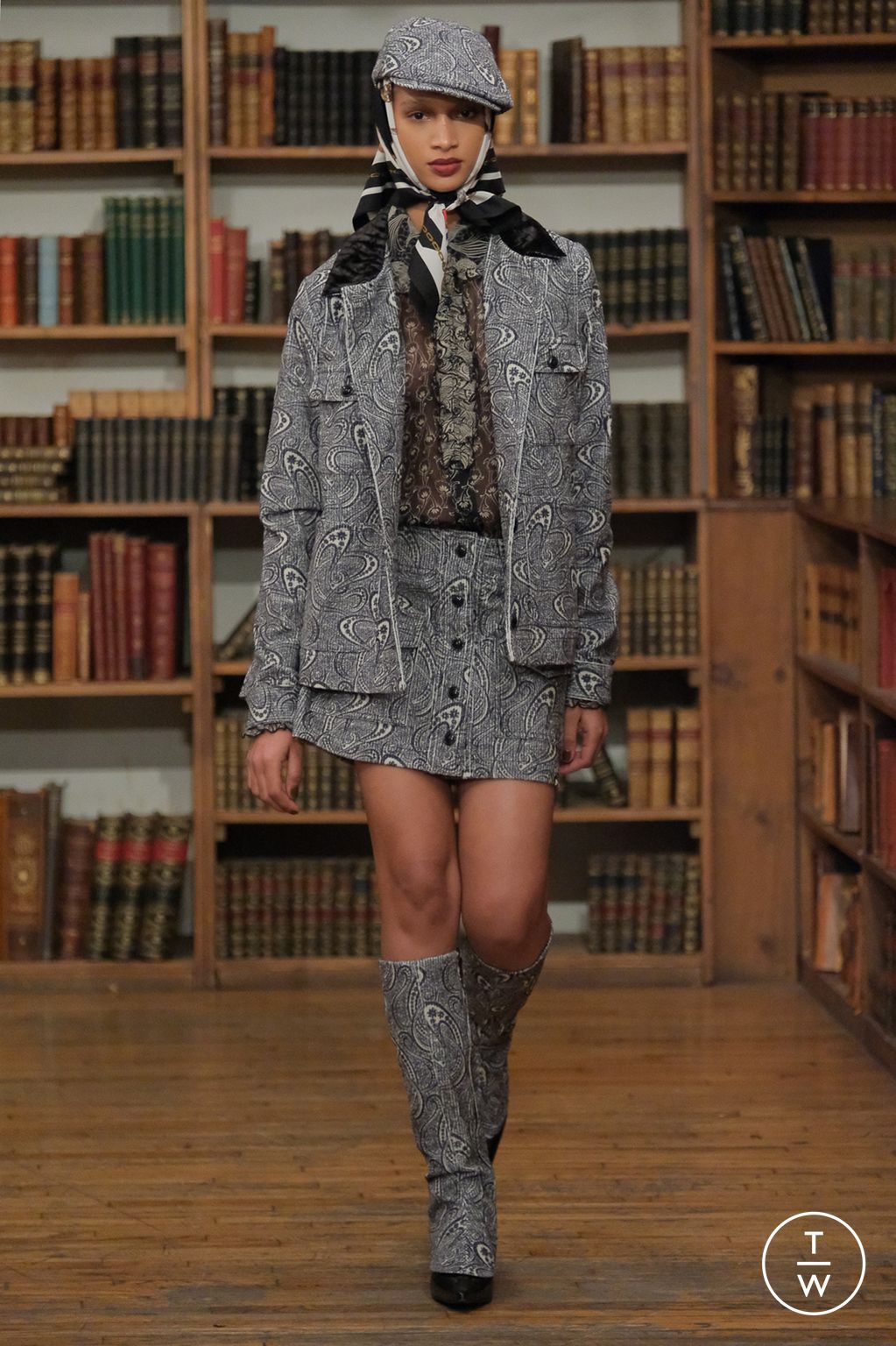 Fashion Week New York Fall/Winter 2024 look 18 from the Anna Sui collection womenswear