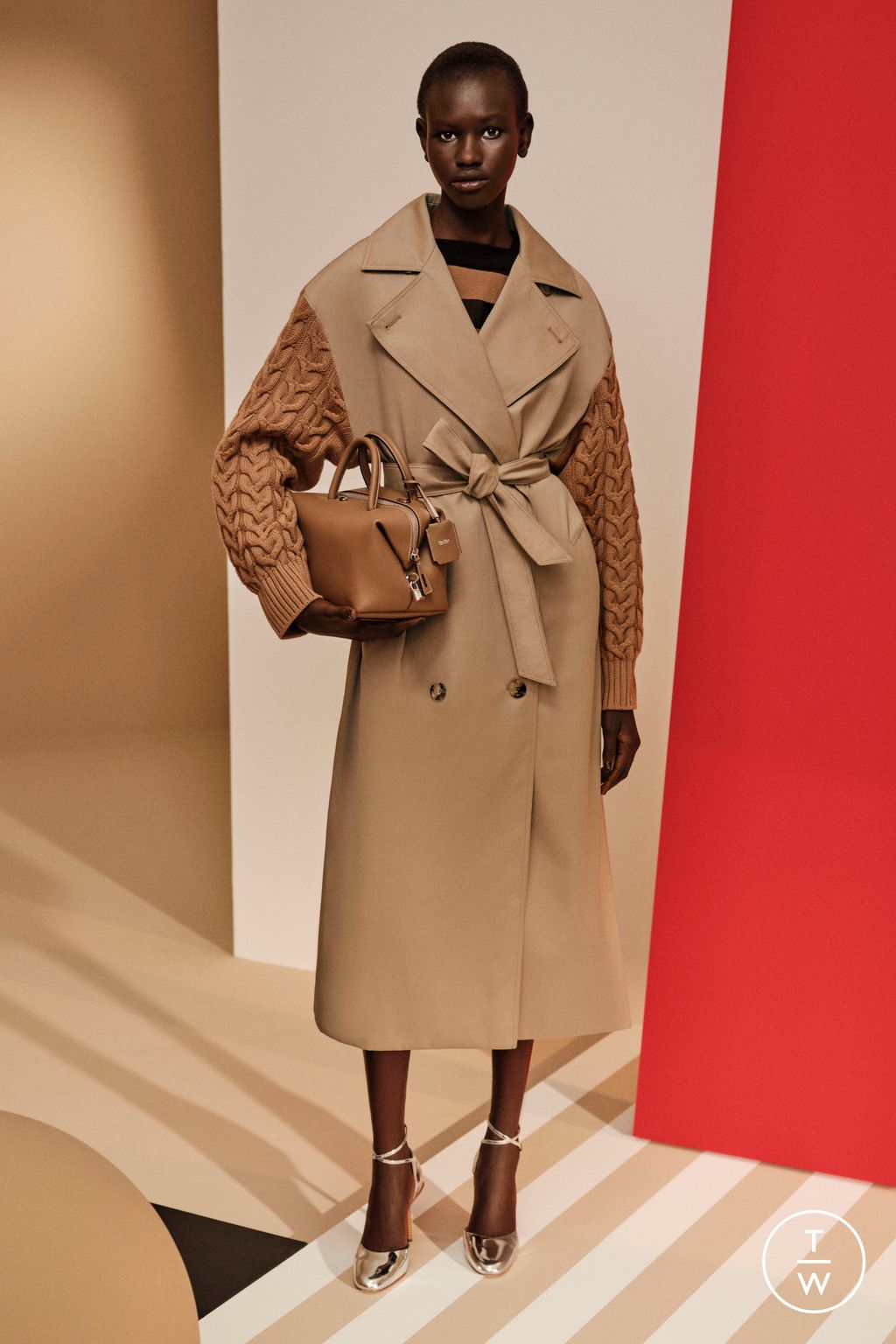 Fashion Week Milan Pre-Fall 2024 look 2 from the Max Mara collection 女装