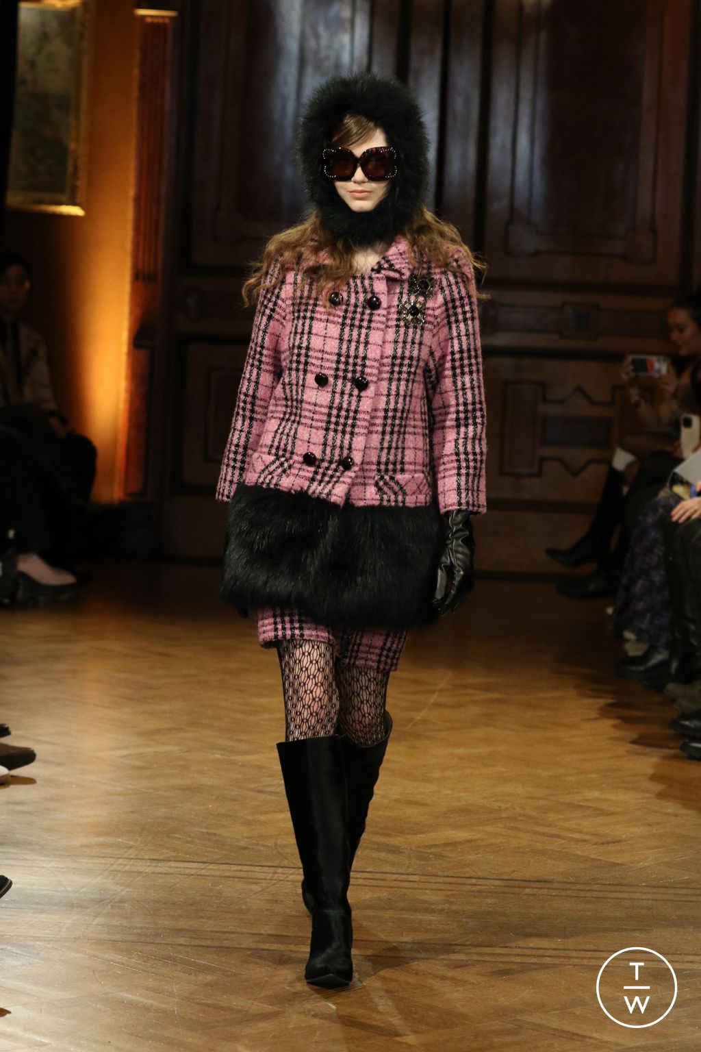 Fashion Week New York Fall/Winter 2026 look 18 de la collection Anna Sui womenswear