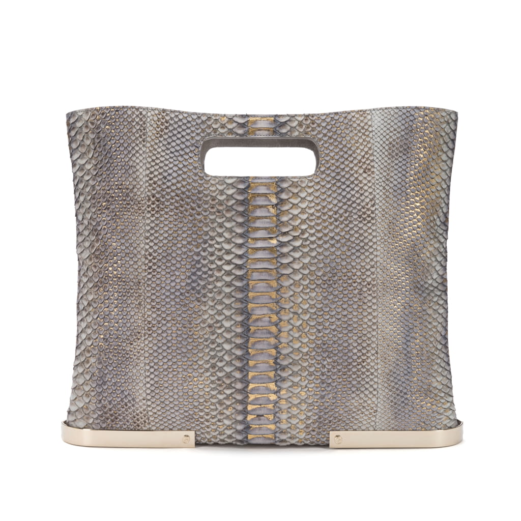 Fashion Week Milan Fall/Winter 2018 look 3 from the Giorgio Armani collection womenswear accessories