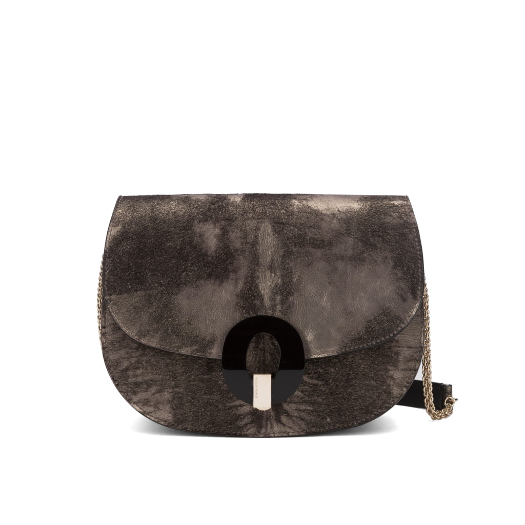 Fashion Week Milan Fall/Winter 2018 look 4 from the Giorgio Armani collection womenswear accessories