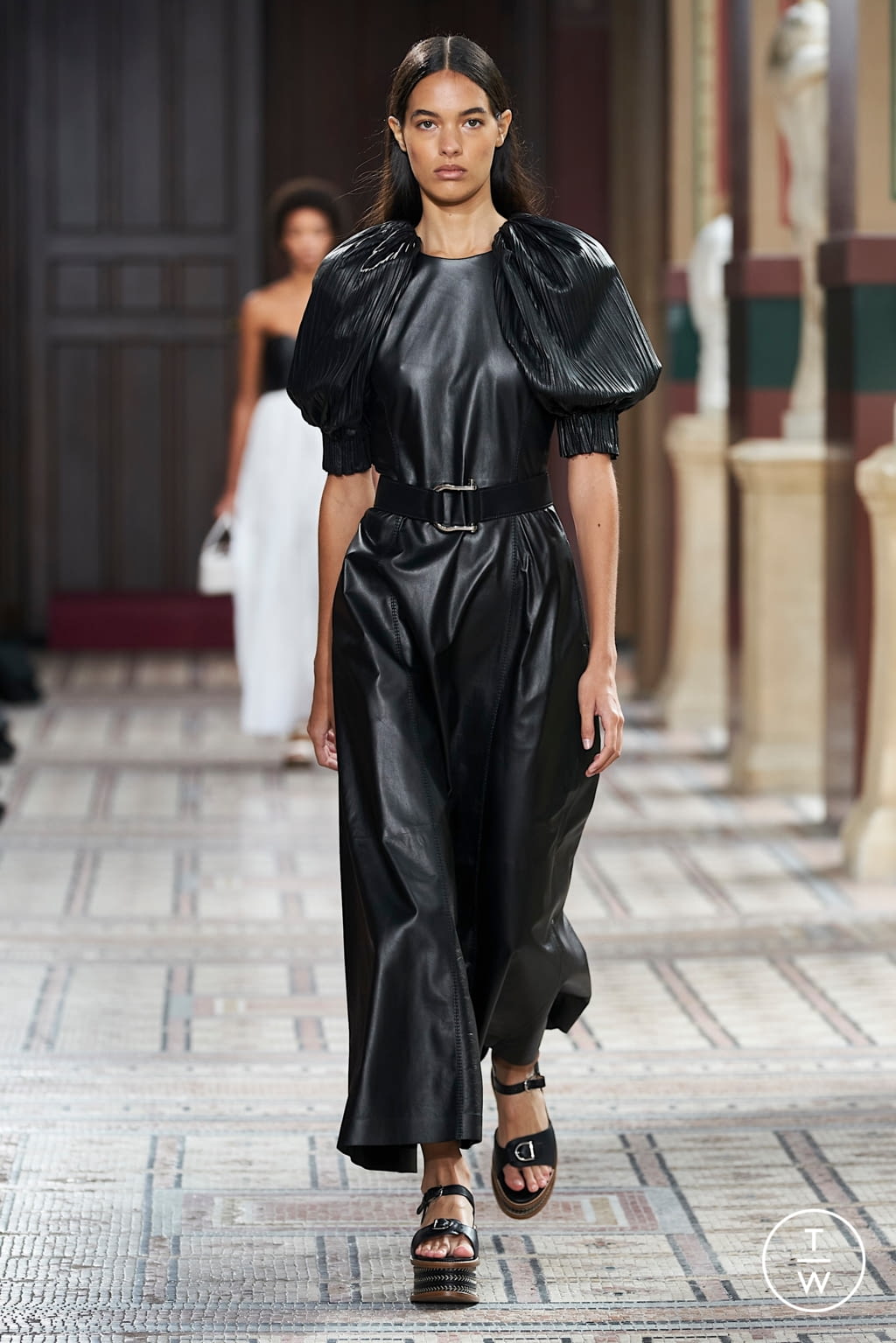 Fashion Week Paris Spring/Summer 2021 look 2 from the Gabriela Hearst collection womenswear