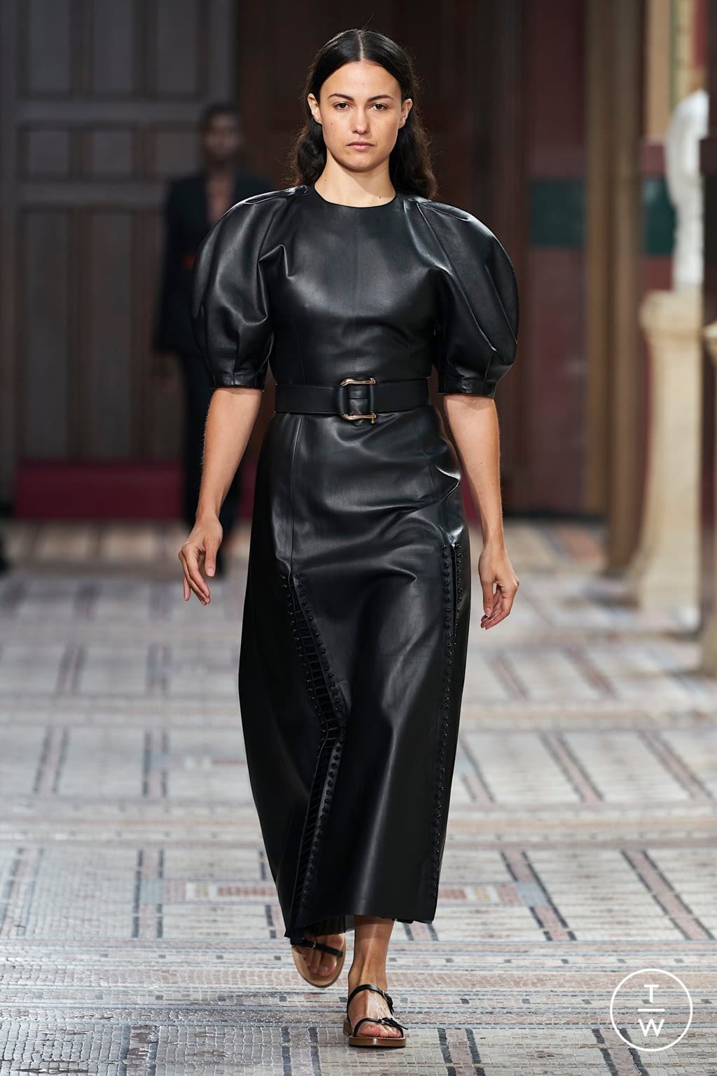 Fashion Week Paris Spring/Summer 2021 look 6 from the Gabriela Hearst collection womenswear