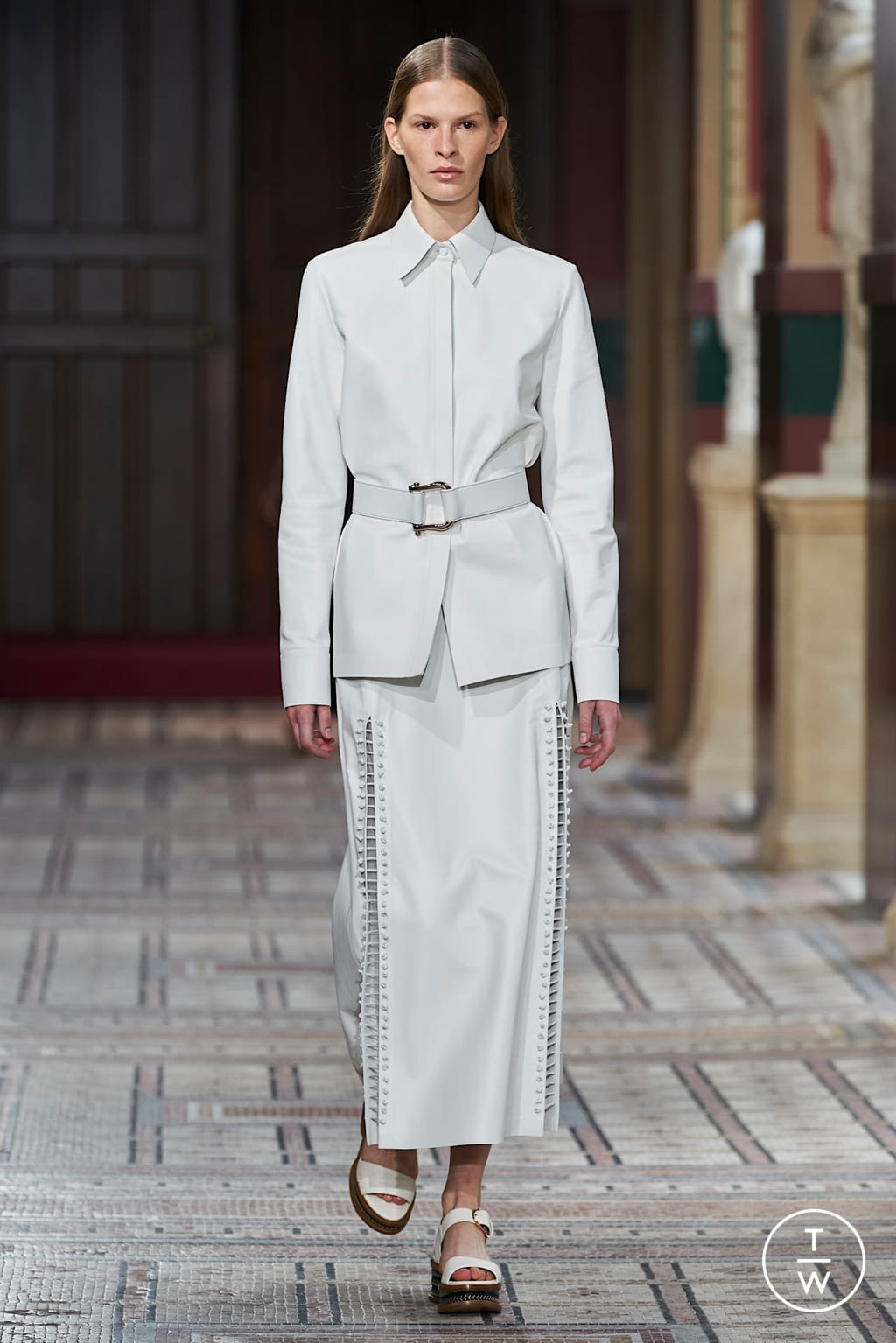 Fashion Week Paris Spring/Summer 2021 look 8 from the Gabriela Hearst collection womenswear