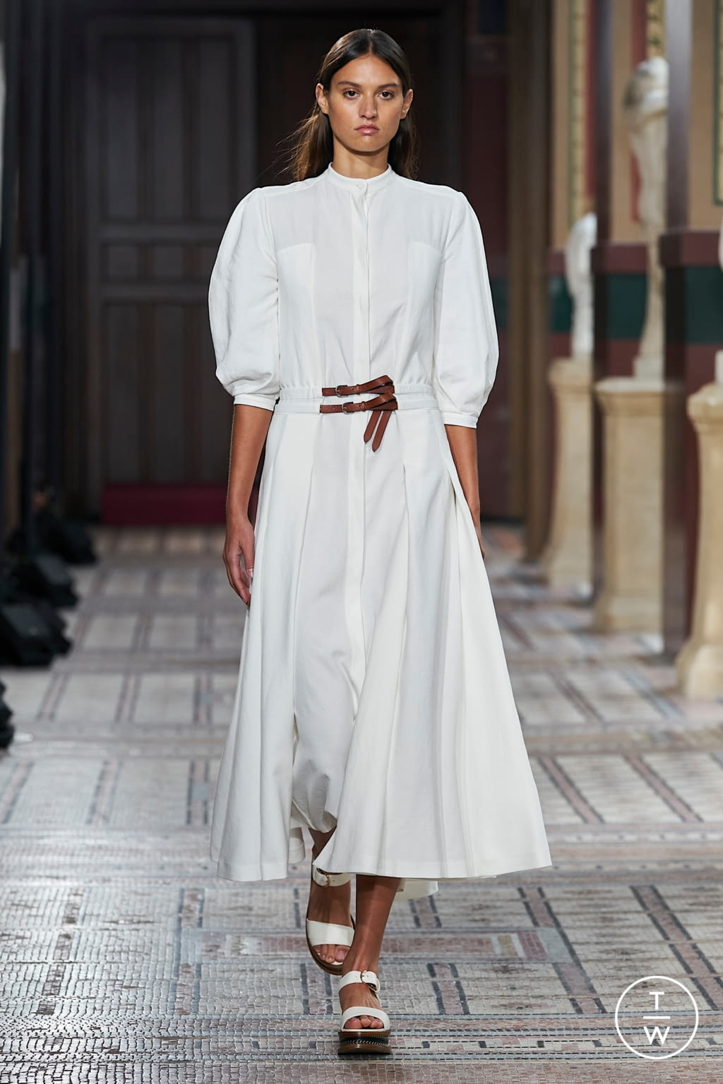 Fashion Week Paris Spring/Summer 2021 look 10 from the Gabriela Hearst collection womenswear