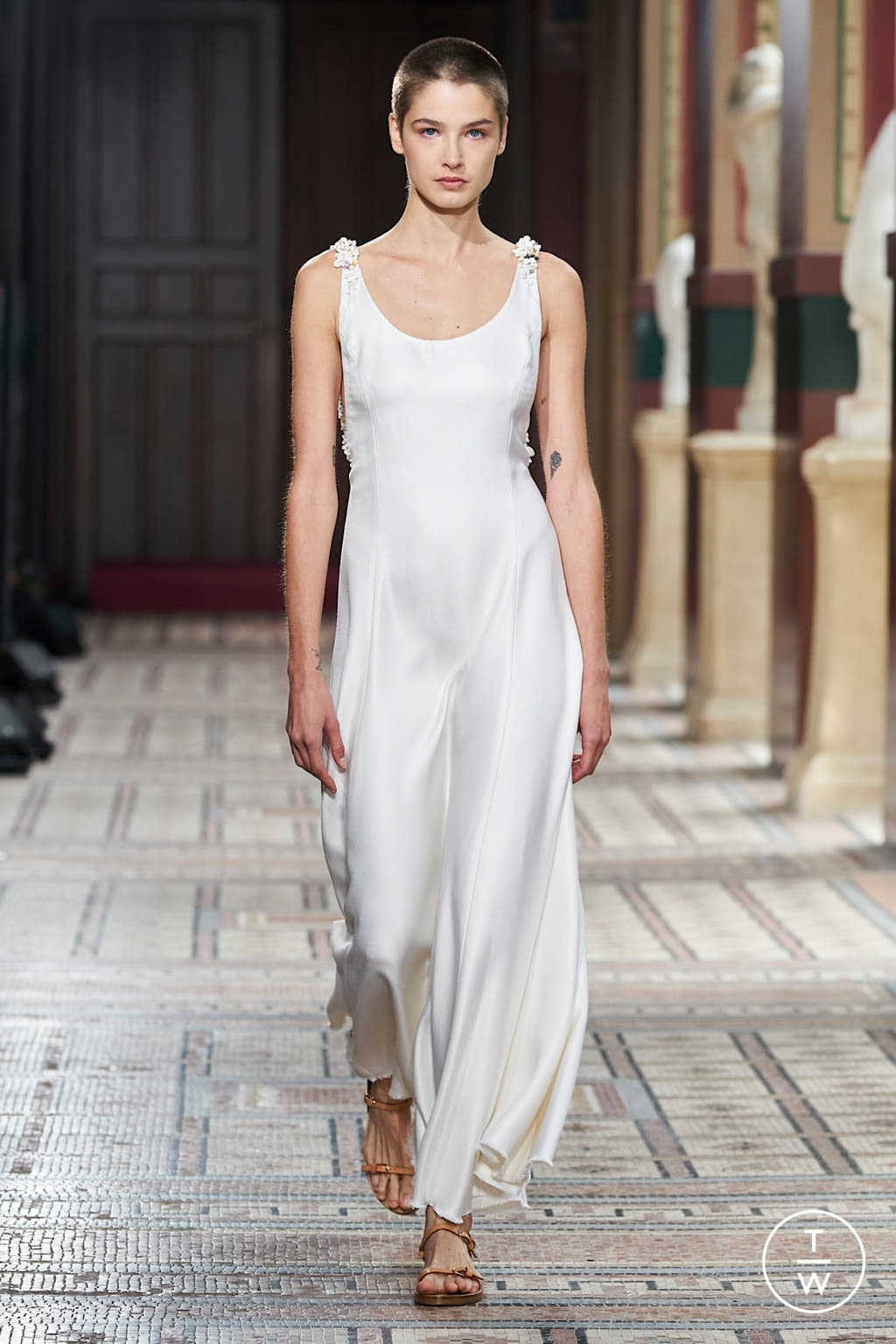 Fashion Week Paris Spring/Summer 2021 look 30 from the Gabriela Hearst collection womenswear
