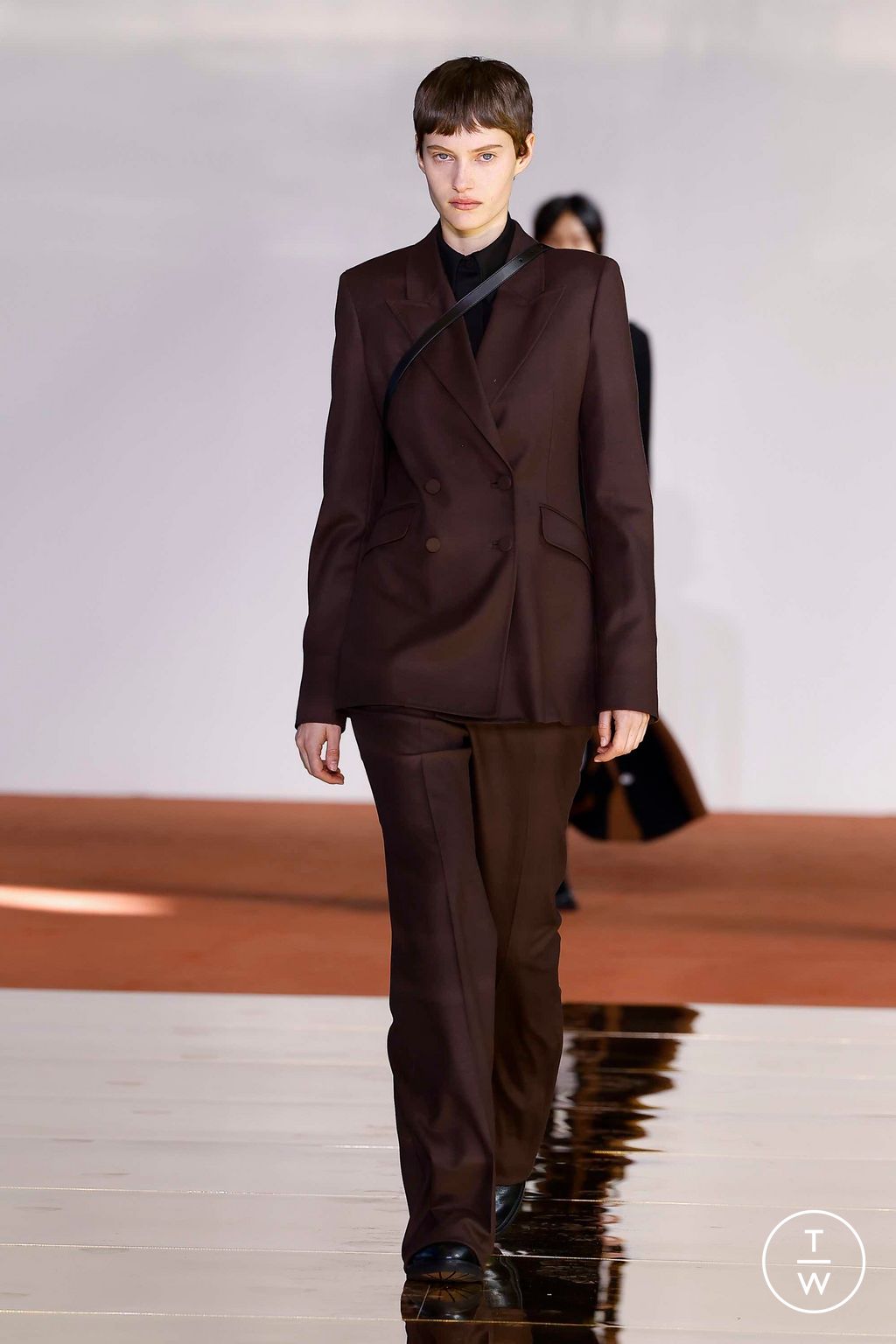 Fashion Week New York Fall/Winter 2023 look 17 from the Gabriela Hearst collection womenswear