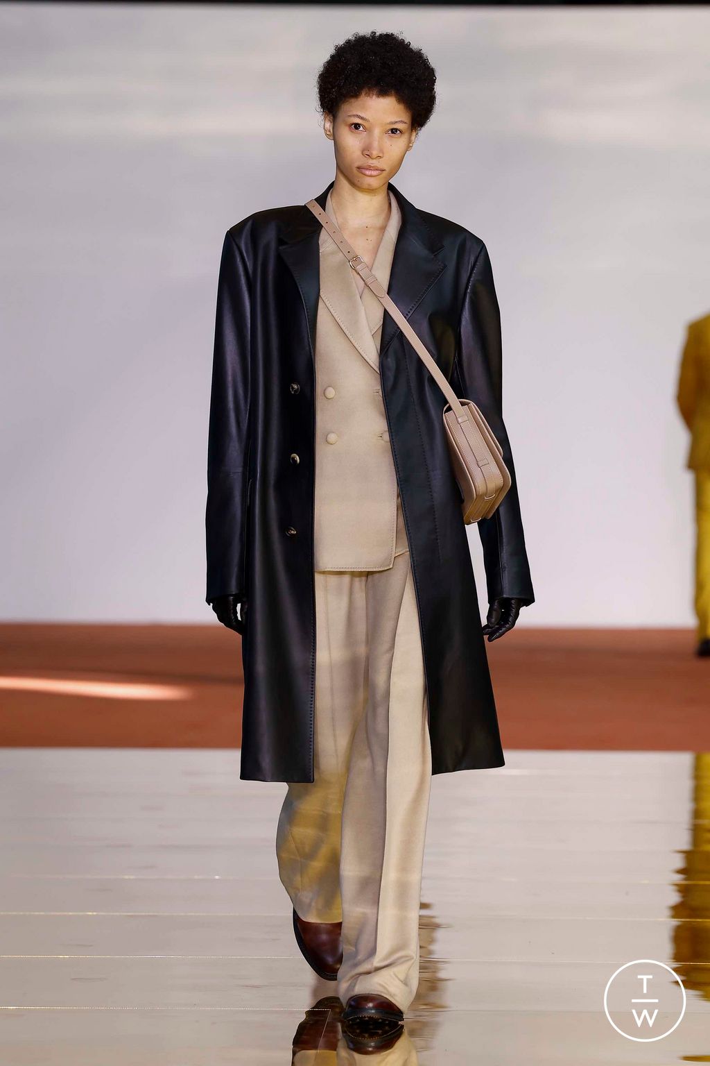 Fashion Week New York Fall/Winter 2023 look 22 from the Gabriela Hearst collection womenswear