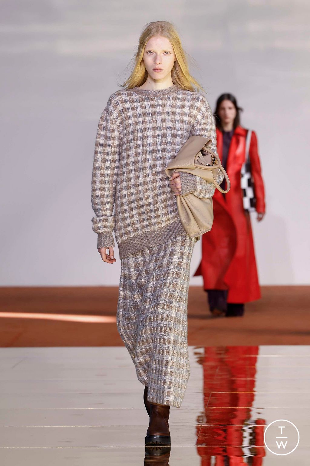 Fashion Week New York Fall/Winter 2023 look 23 from the Gabriela Hearst collection womenswear
