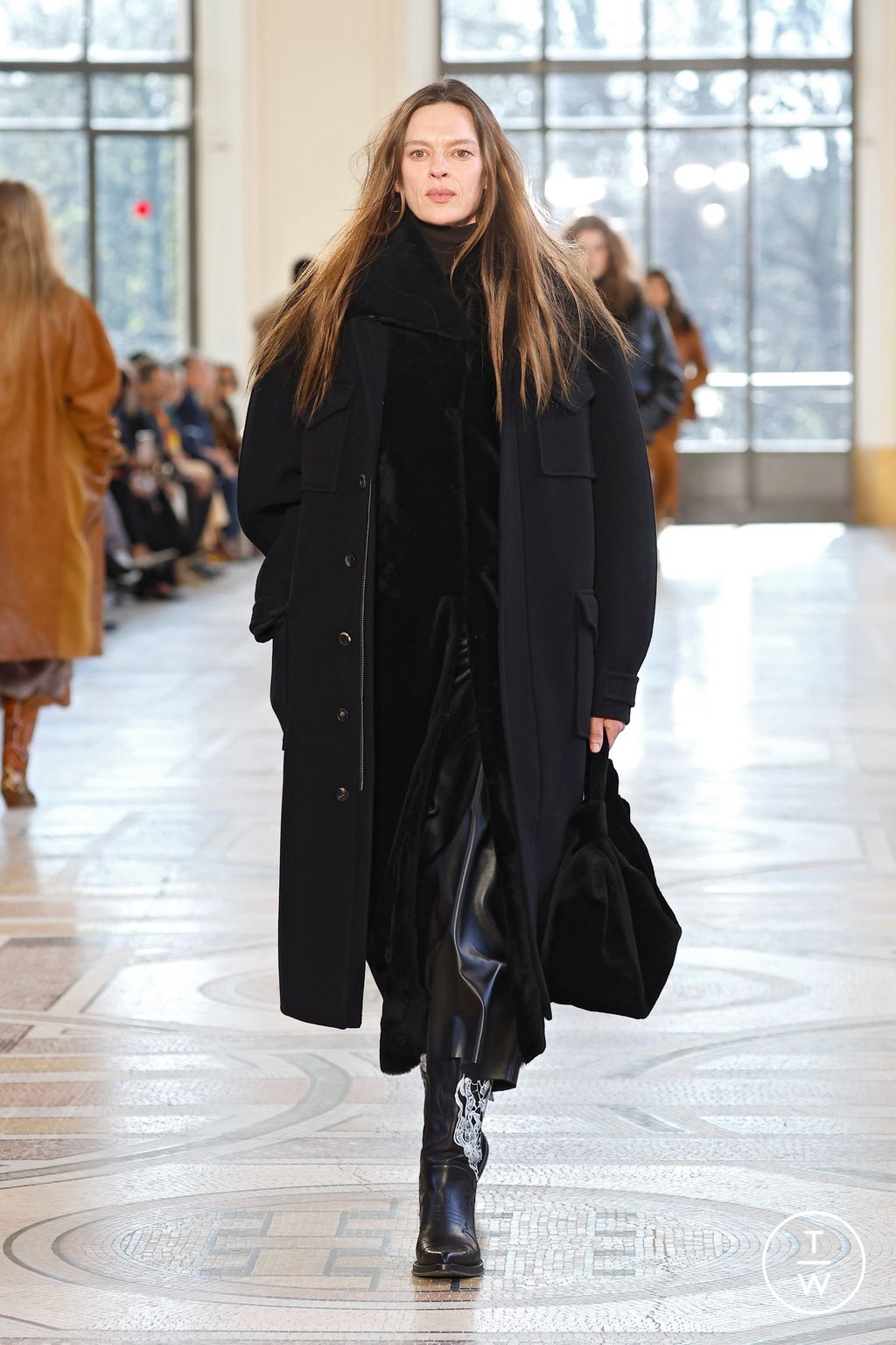 Fashion Week Paris Fall/Winter 2026 look 13 from the Gabriela Hearst collection womenswear