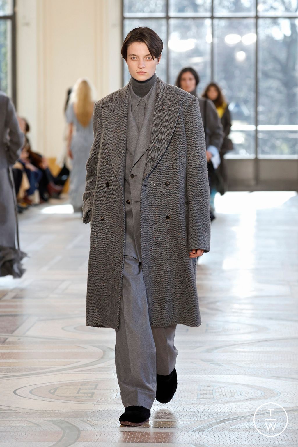 Fashion Week Paris Fall/Winter 2026 look 25 from the Gabriela Hearst collection womenswear