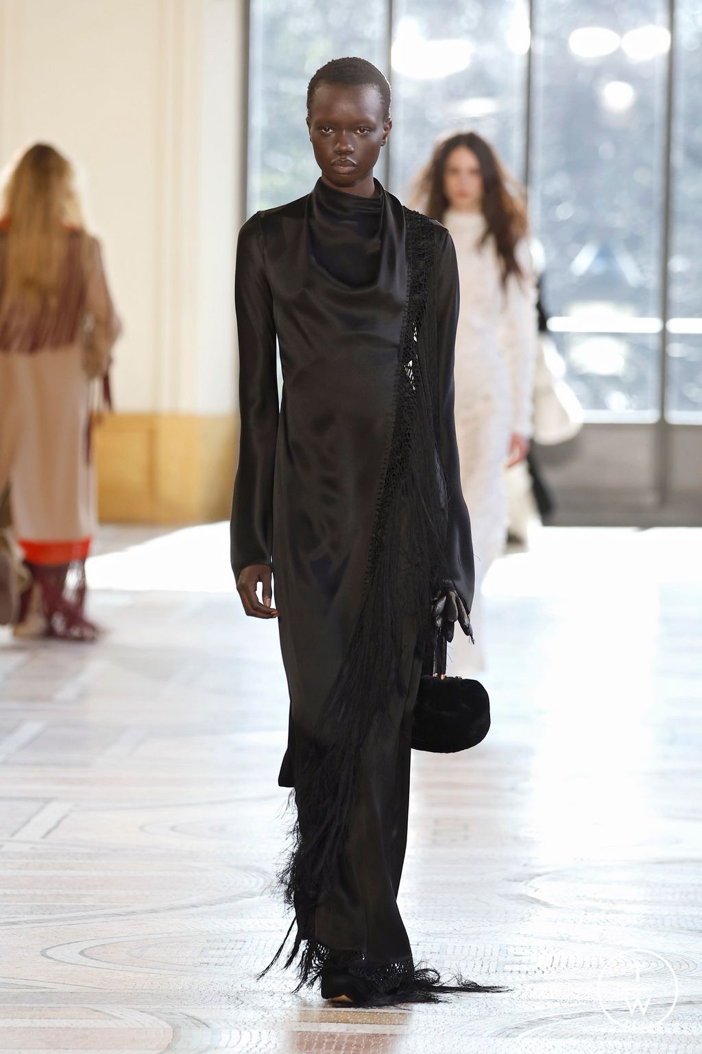 Fashion Week Paris Fall/Winter 2026 look 34 de la collection Gabriela Hearst womenswear