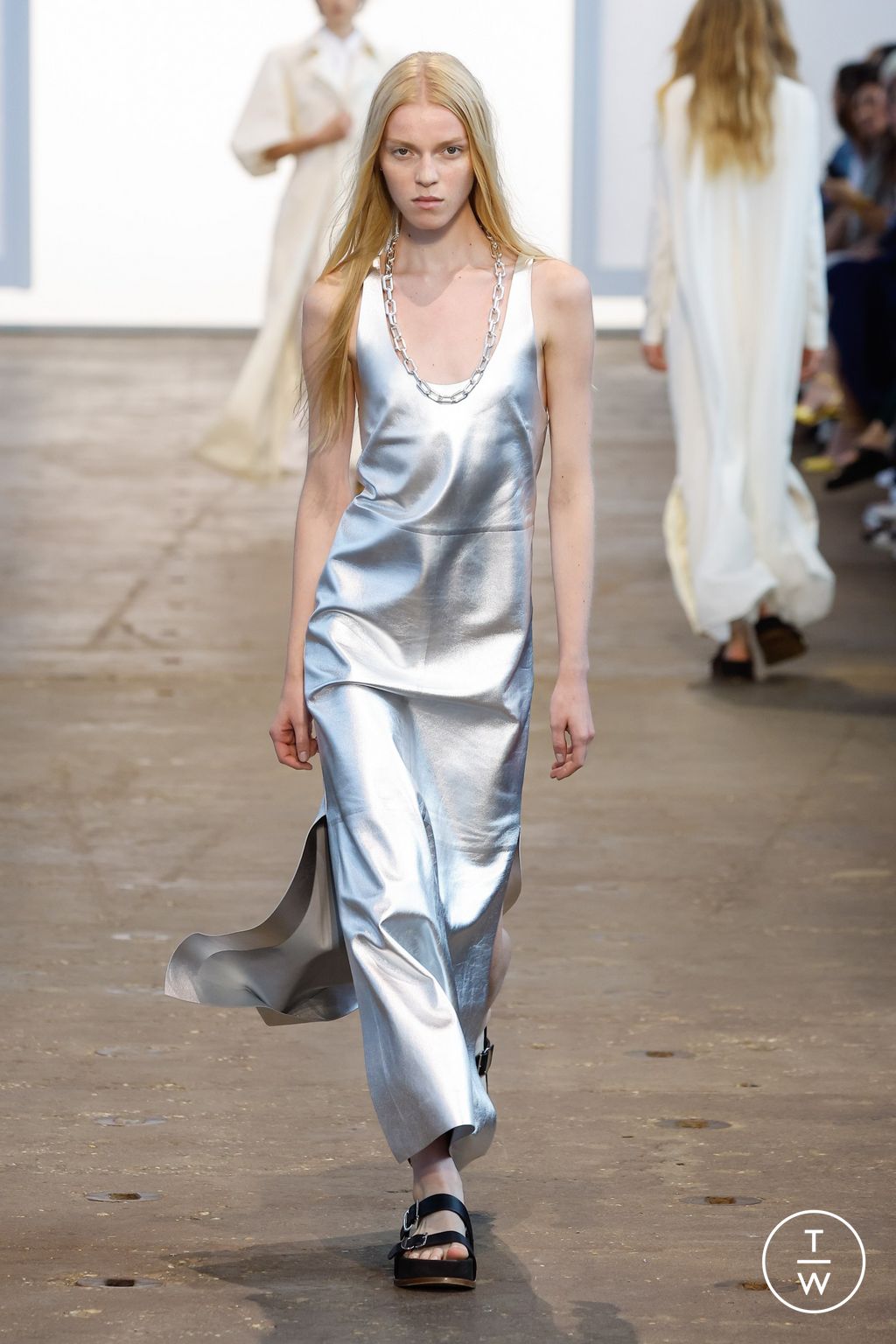 Fashion Week New York Spring/Summer 2024 look 8 from the Gabriela Hearst collection womenswear