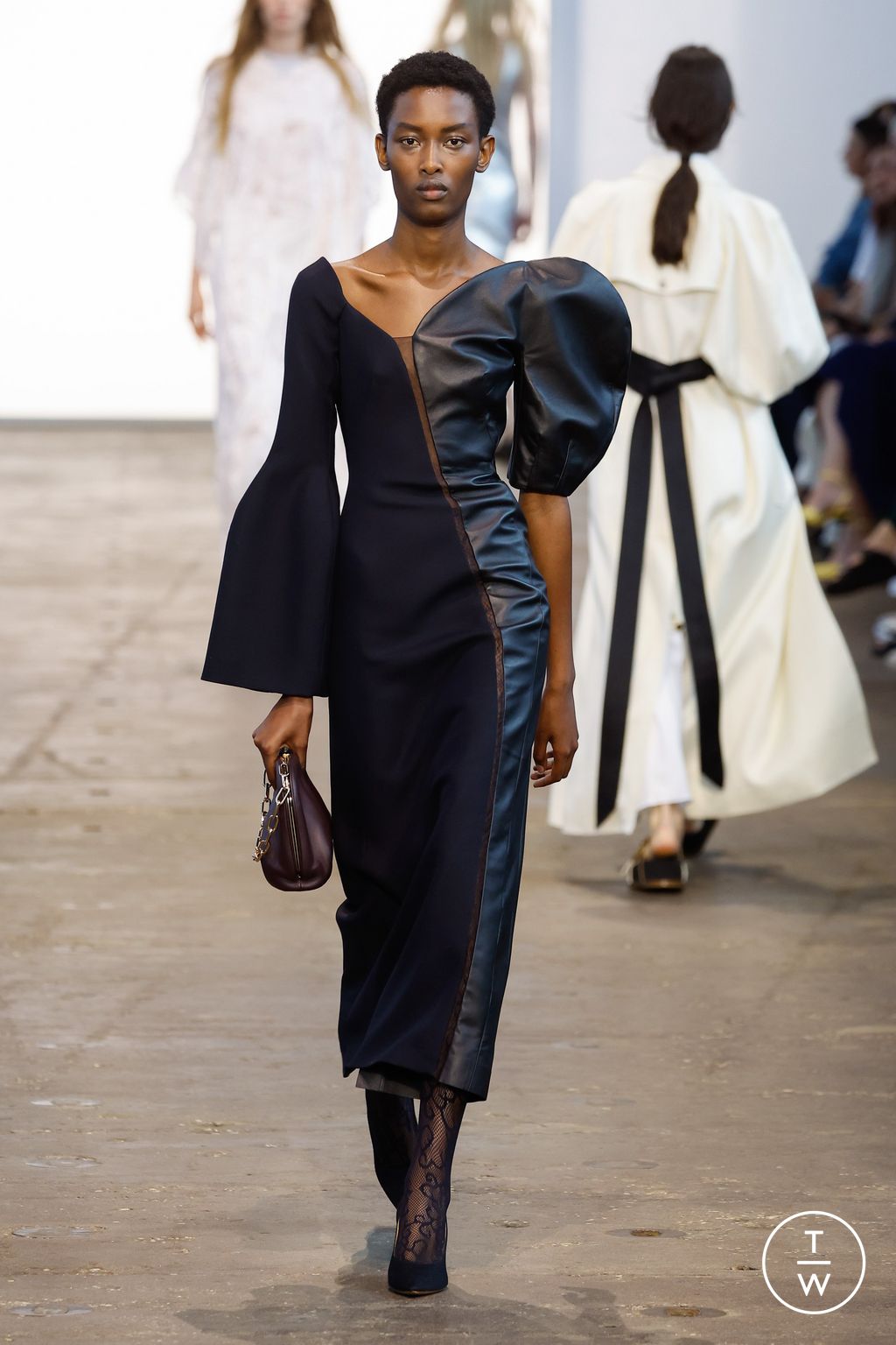 Fashion Week New York Spring/Summer 2024 look 11 from the Gabriela Hearst collection womenswear