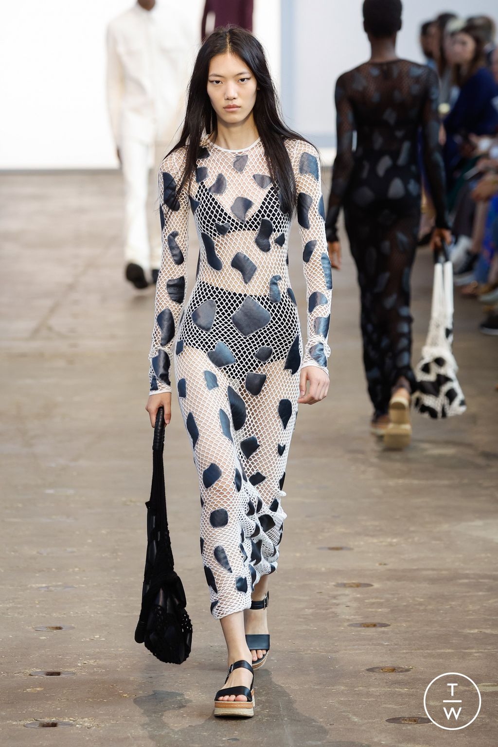 Fashion Week New York Spring/Summer 2024 look 18 from the Gabriela Hearst collection womenswear