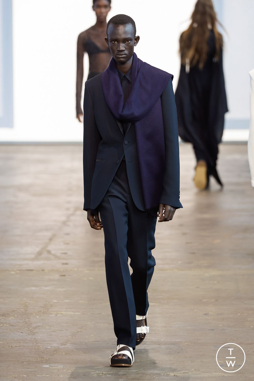 Fashion Week New York Spring/Summer 2024 look 35 from the Gabriela Hearst collection womenswear