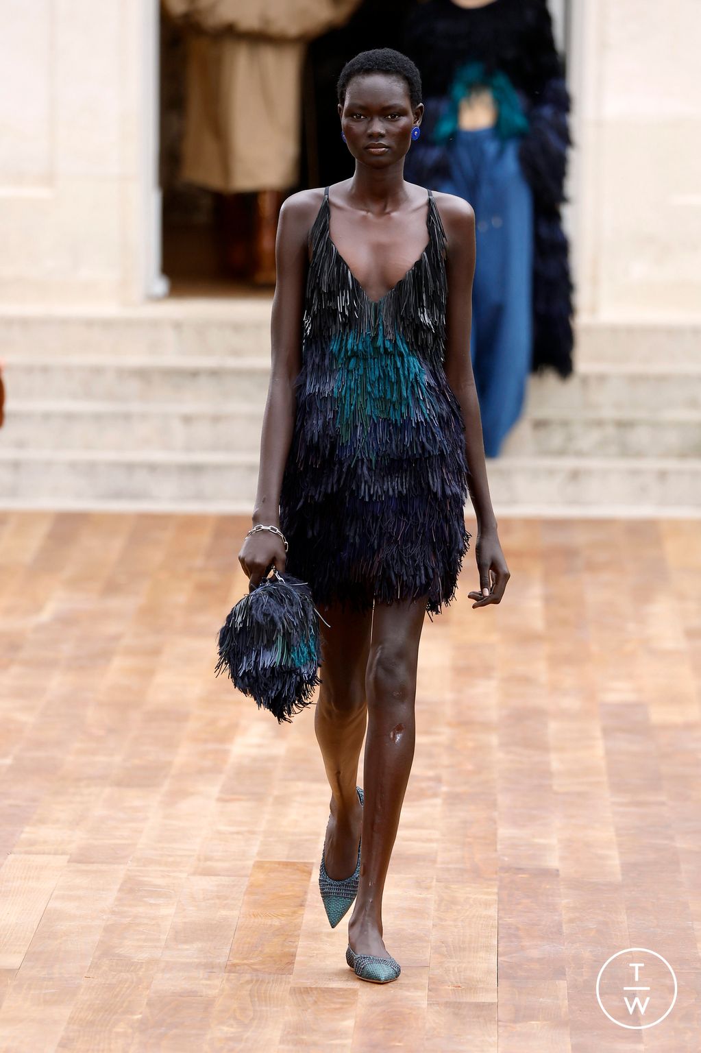 Fashion Week Paris Spring/Summer 2025 look 27 from the Gabriela Hearst collection womenswear