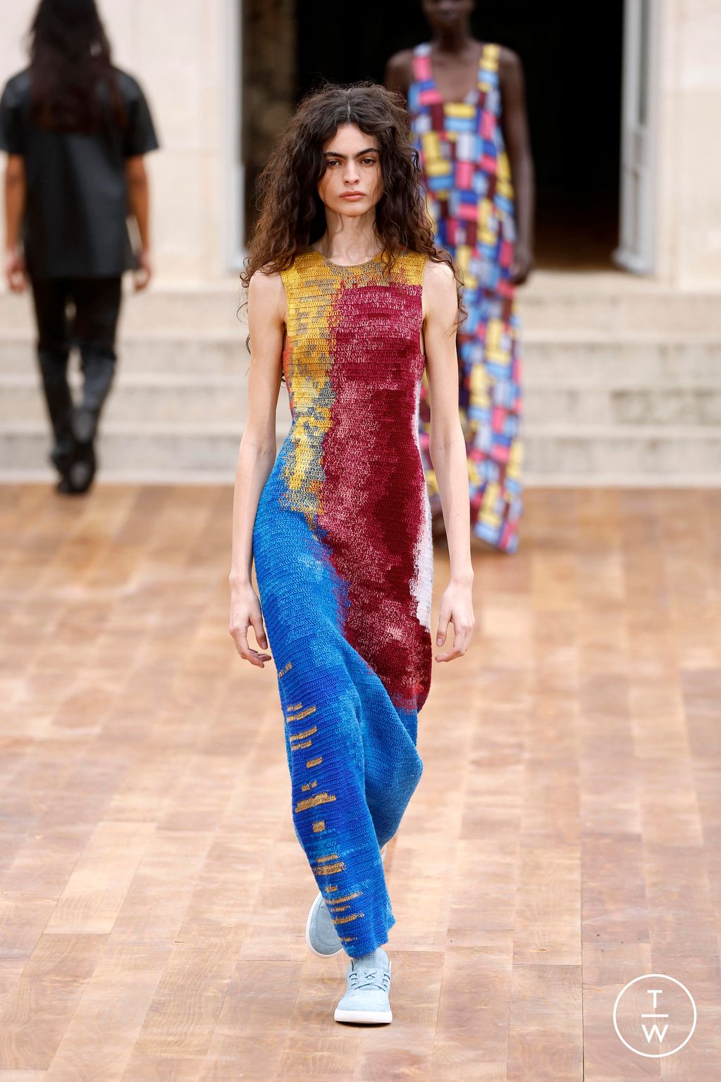 Fashion Week Paris Spring/Summer 2025 look 30 from the Gabriela Hearst collection womenswear