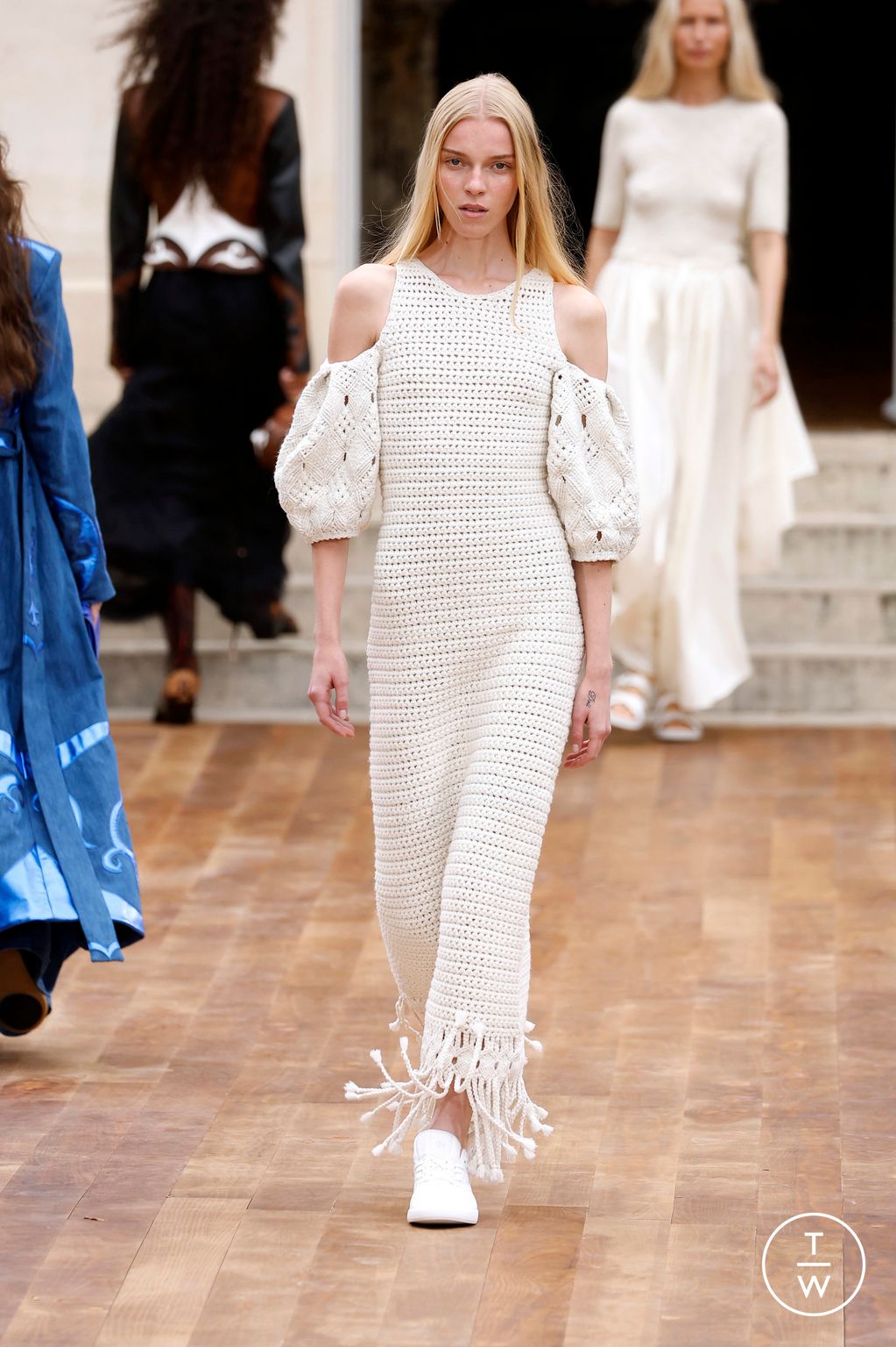 Fashion Week Paris Spring/Summer 2025 look 33 de la collection Gabriela Hearst womenswear