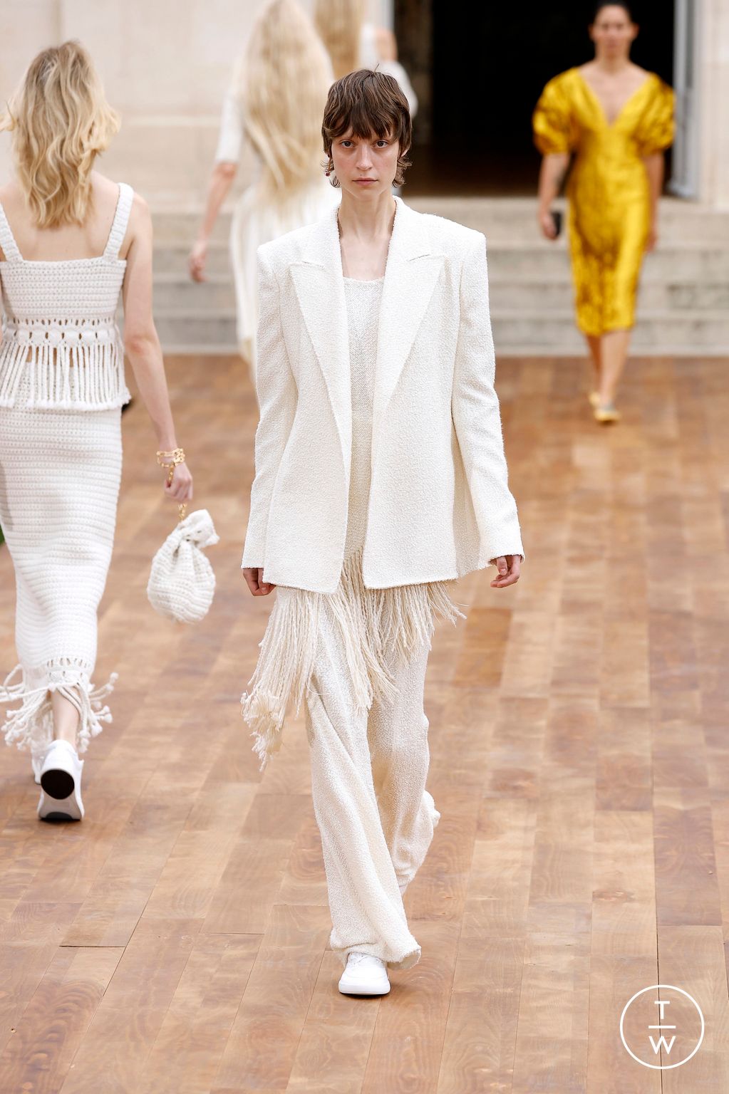 Fashion Week Paris Spring/Summer 2025 look 42 from the Gabriela Hearst collection womenswear