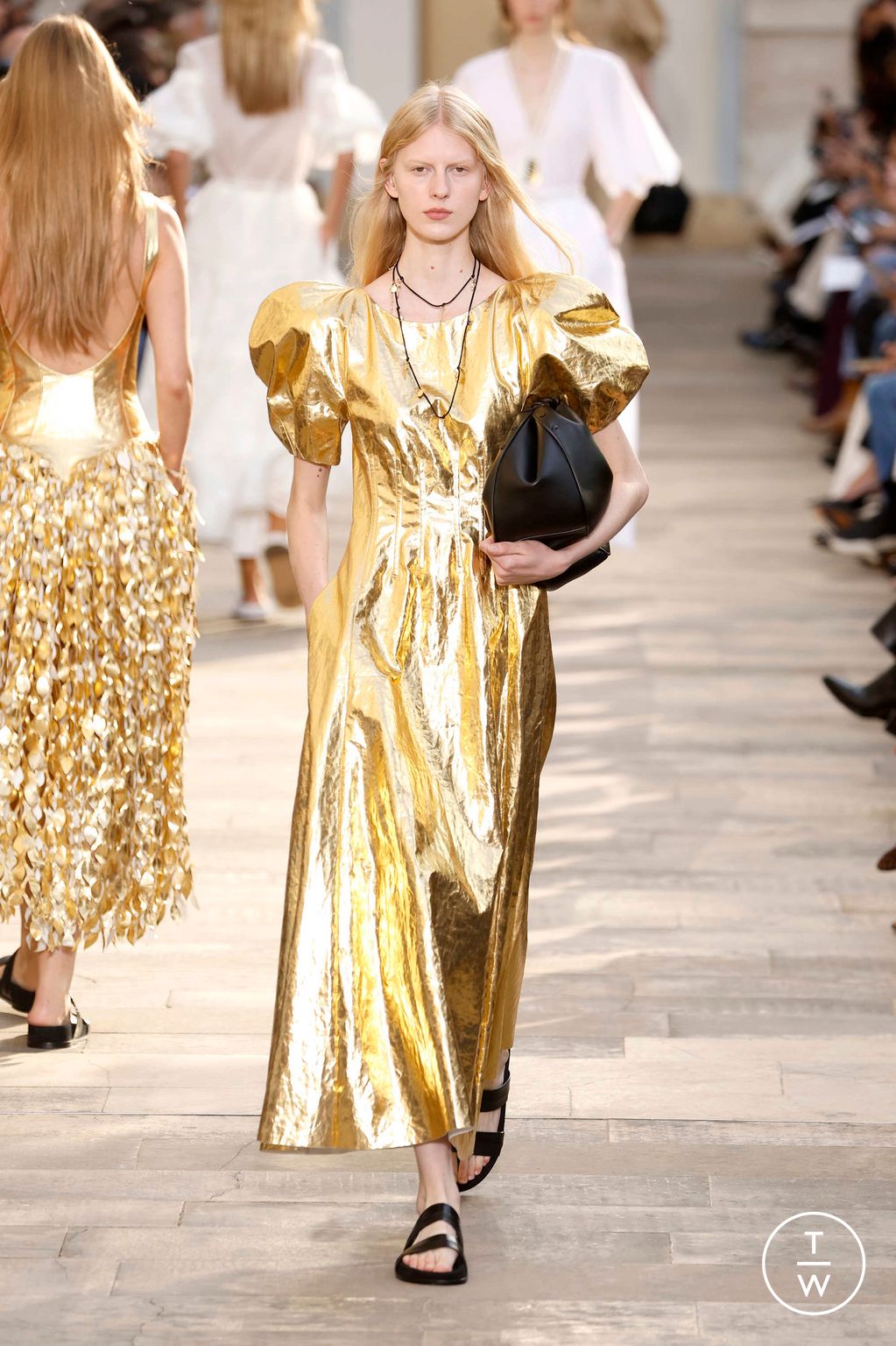 Fashion Week Paris Spring/Summer 2026 look 5 from the Gabriela Hearst collection 女装