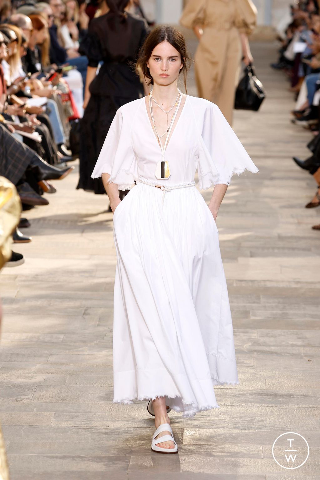 Fashion Week Paris Spring/Summer 2026 look 6 from the Gabriela Hearst collection womenswear