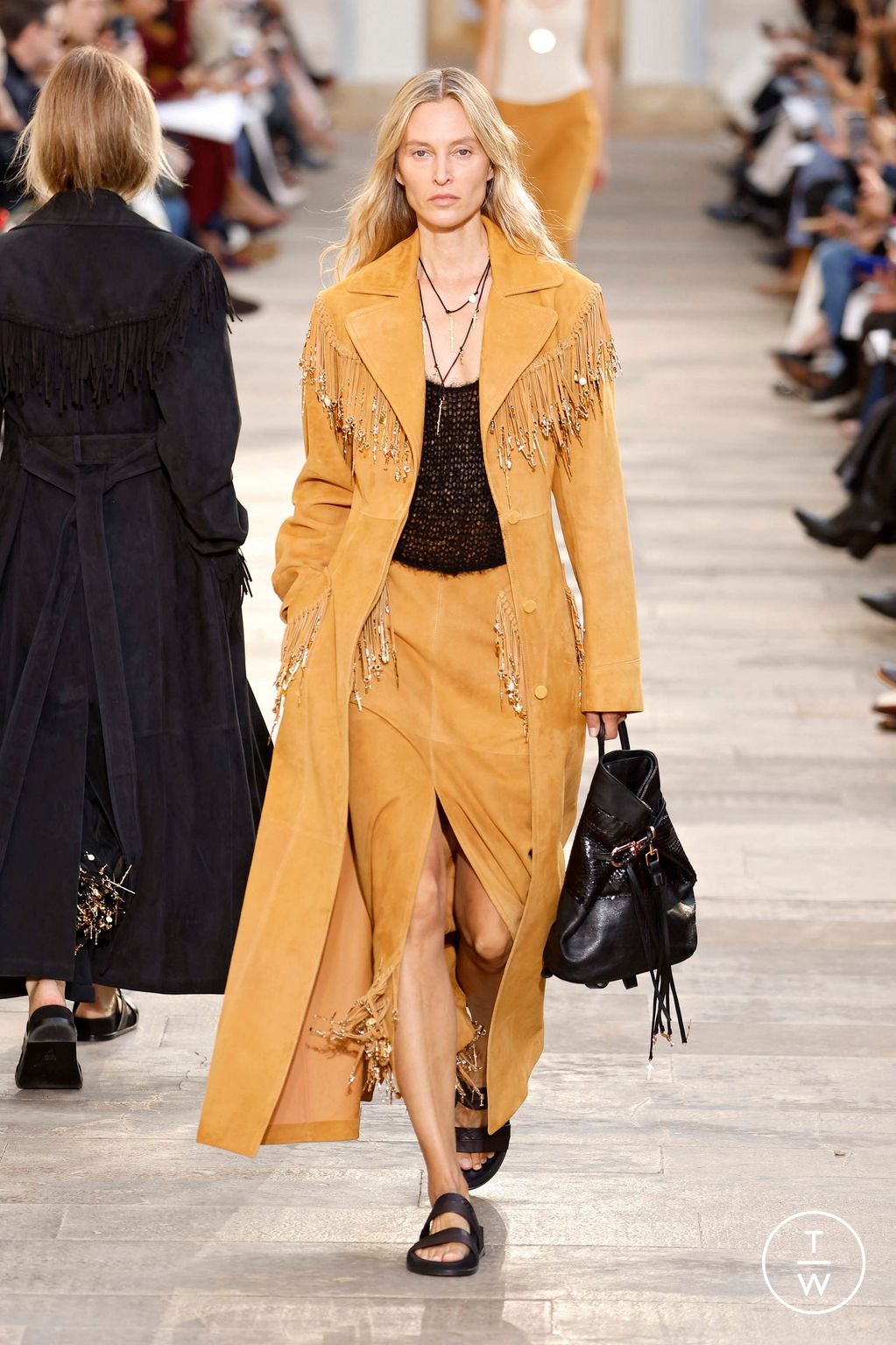 Fashion Week Paris Spring/Summer 2026 look 12 from the Gabriela Hearst collection 女装