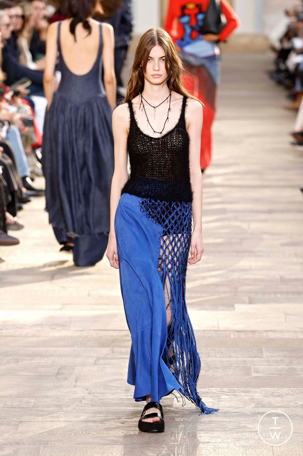 Fashion Week Paris Spring/Summer 2026 look 19 from the Gabriela Hearst collection womenswear