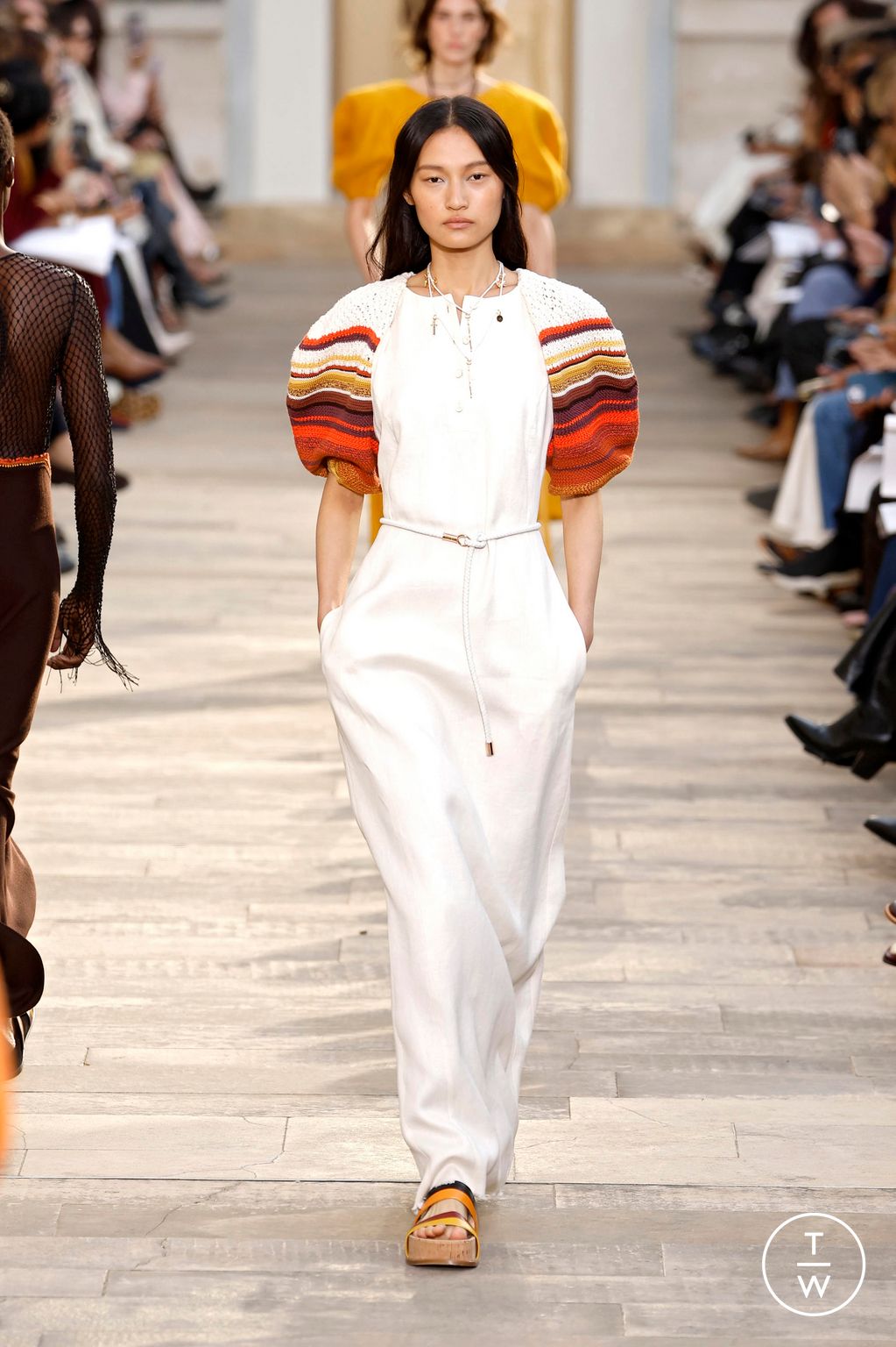 Fashion Week Paris Spring/Summer 2026 look 23 from the Gabriela Hearst collection 女装
