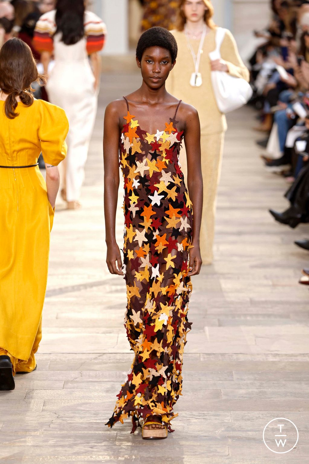 Fashion Week Paris Spring/Summer 2026 look 26 from the Gabriela Hearst collection womenswear
