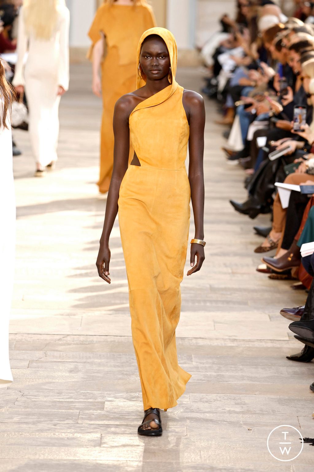 Fashion Week Paris Spring/Summer 2026 look 36 from the Gabriela Hearst collection womenswear