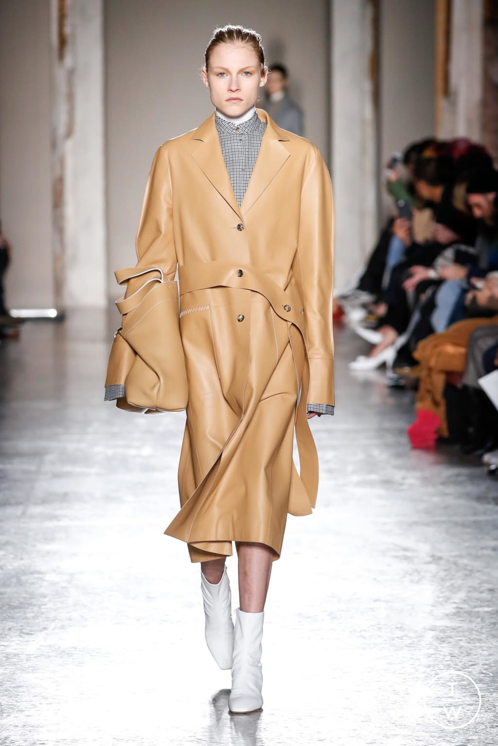 Fashion Week Milan Fall/Winter 2018 look 1 from the Gabriele Colangelo collection womenswear