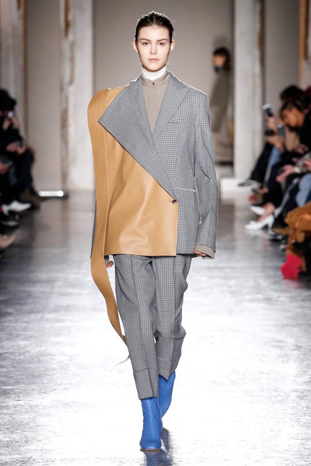 Fashion Week Milan Fall/Winter 2018 look 2 from the Gabriele Colangelo collection womenswear